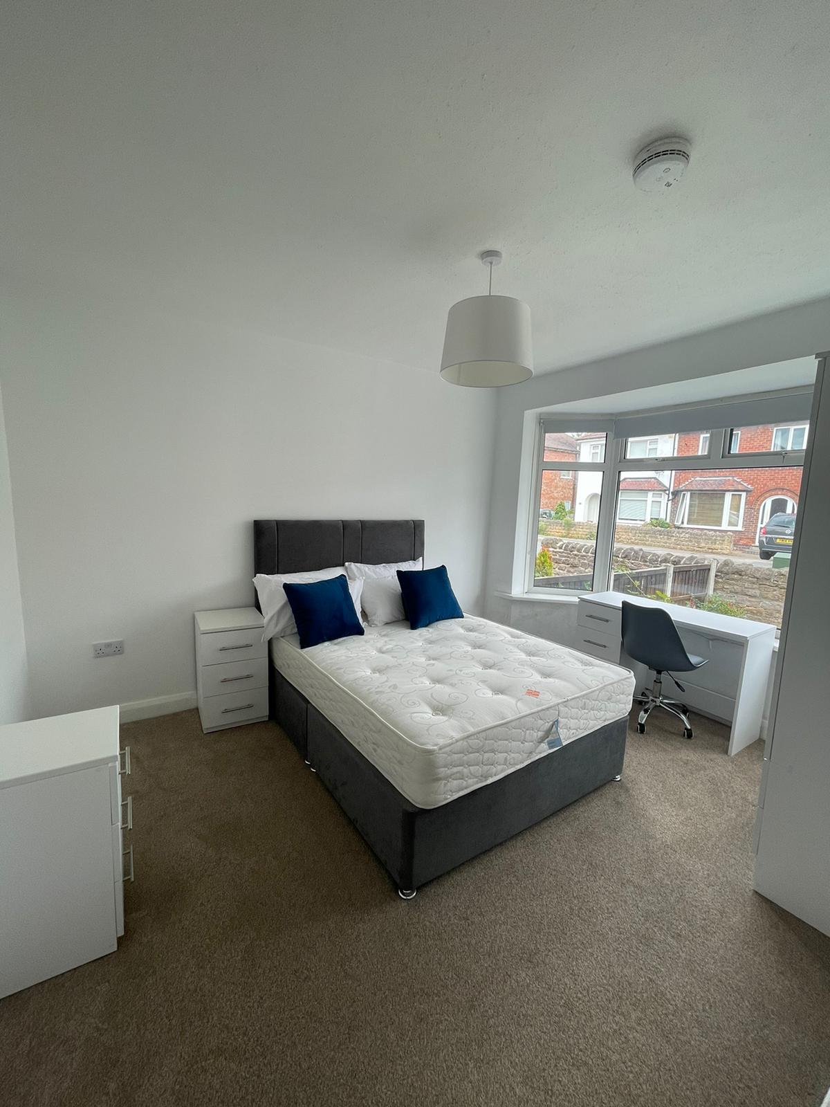 4 Bed house to Rent in Beeston | NG9 1PW - Image 6