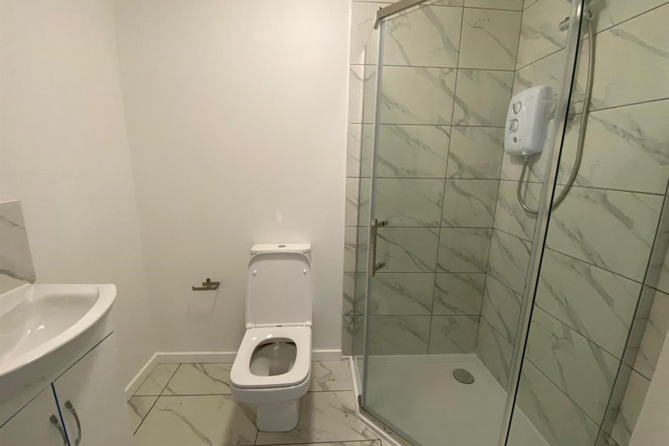 6 Bed house to Rent in Beeston | NG9 2FF - Image 6