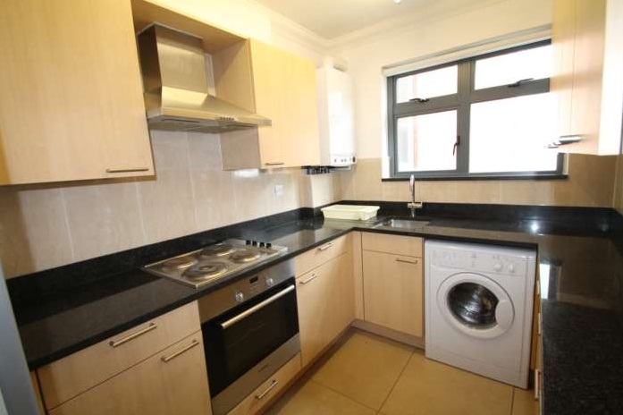 4 Bed flat to Rent in Lenton | NG7 2EL - Image 2