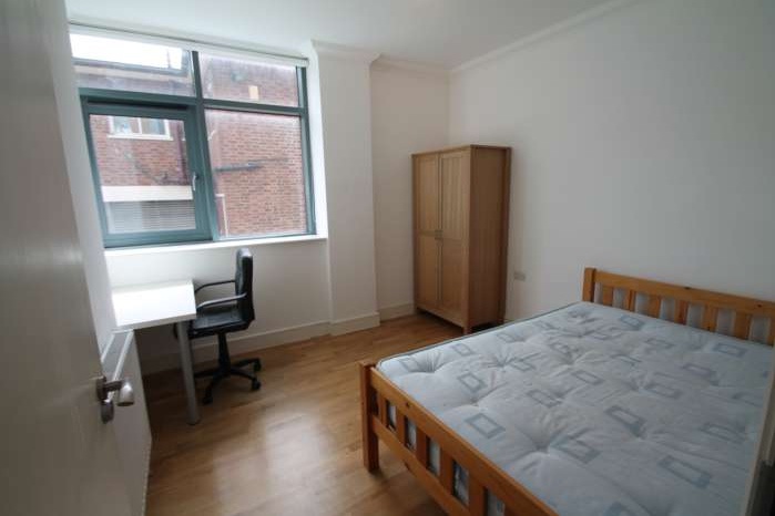 4 Bed flat to Rent in Lenton | NG7 2EL - Image 5
