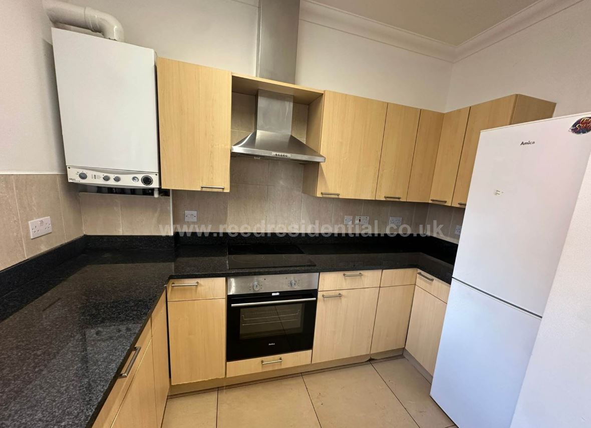 4 Bed flat to Rent in Lenton | NG7 2HE - Image 3