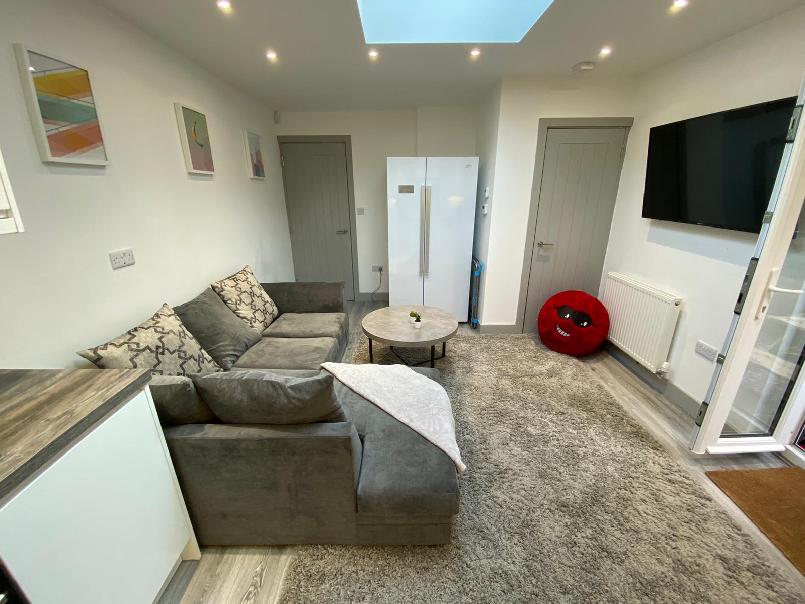 6 Bed house to Rent in Selly Oak | B29 6EH - Image 3