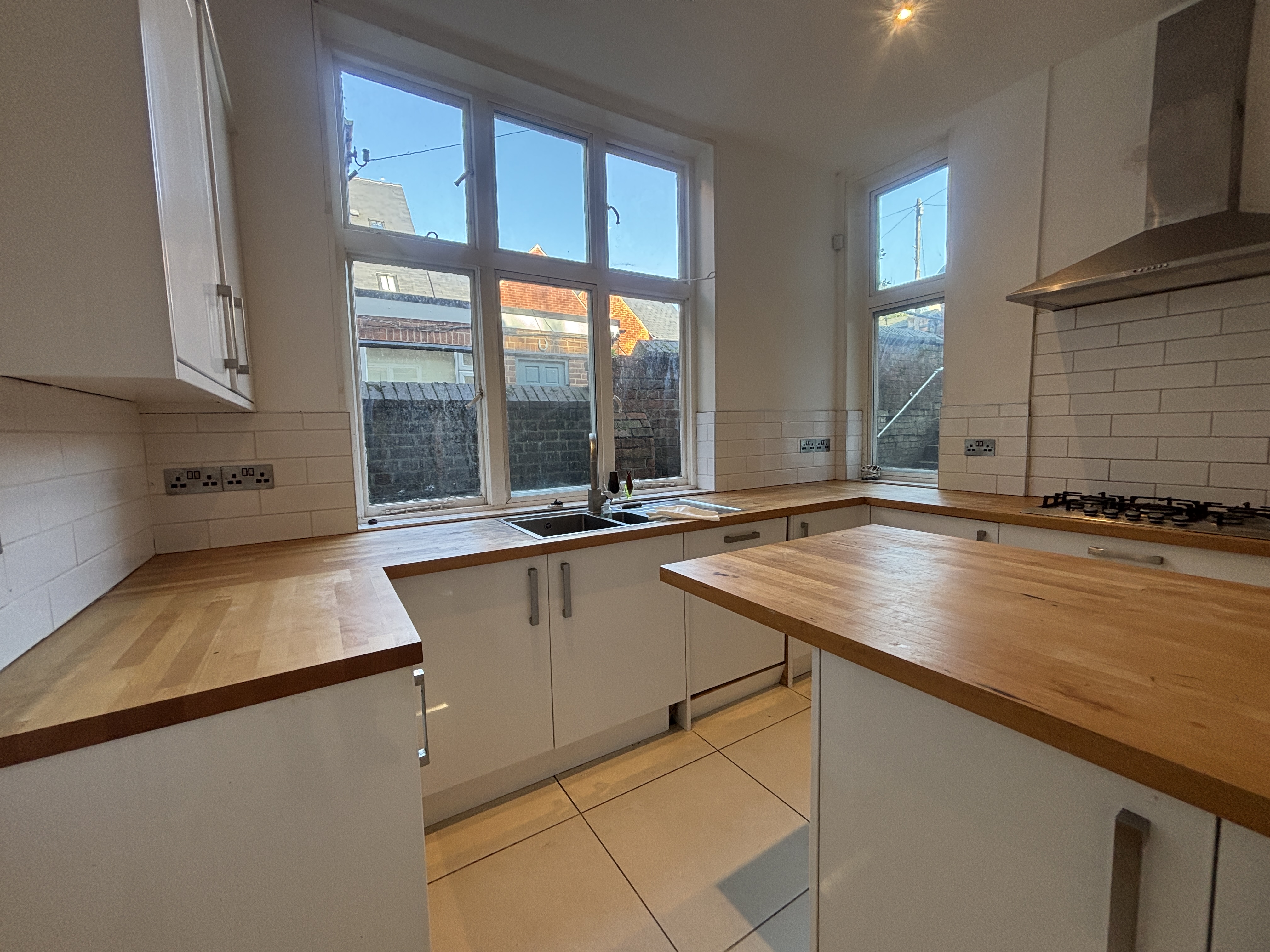 2 Bed flat to Rent in The Park | NG7 1AN - Image 4