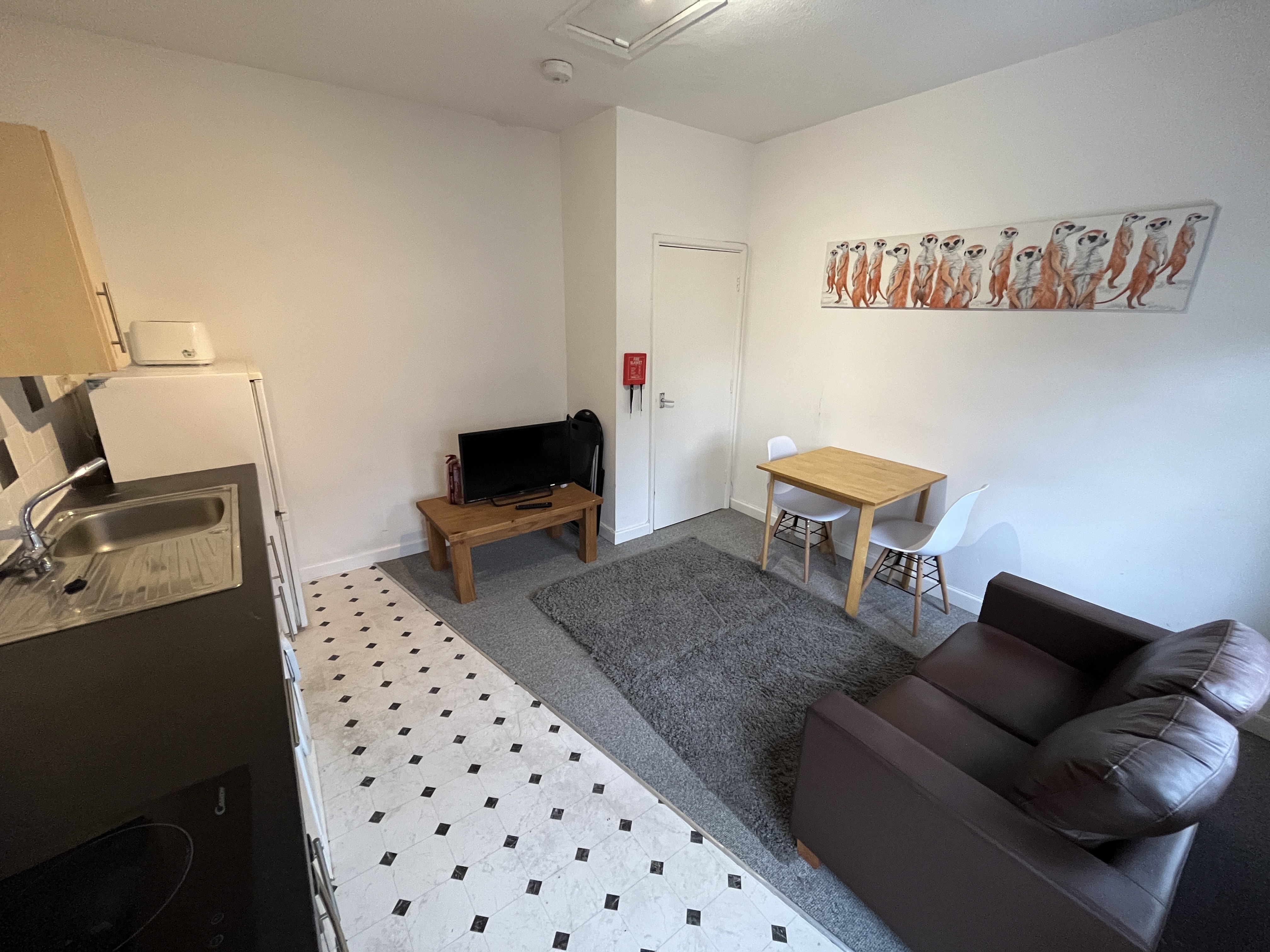 2 Bed house to Rent in Arboretum | NG7 4AH - Image 4
