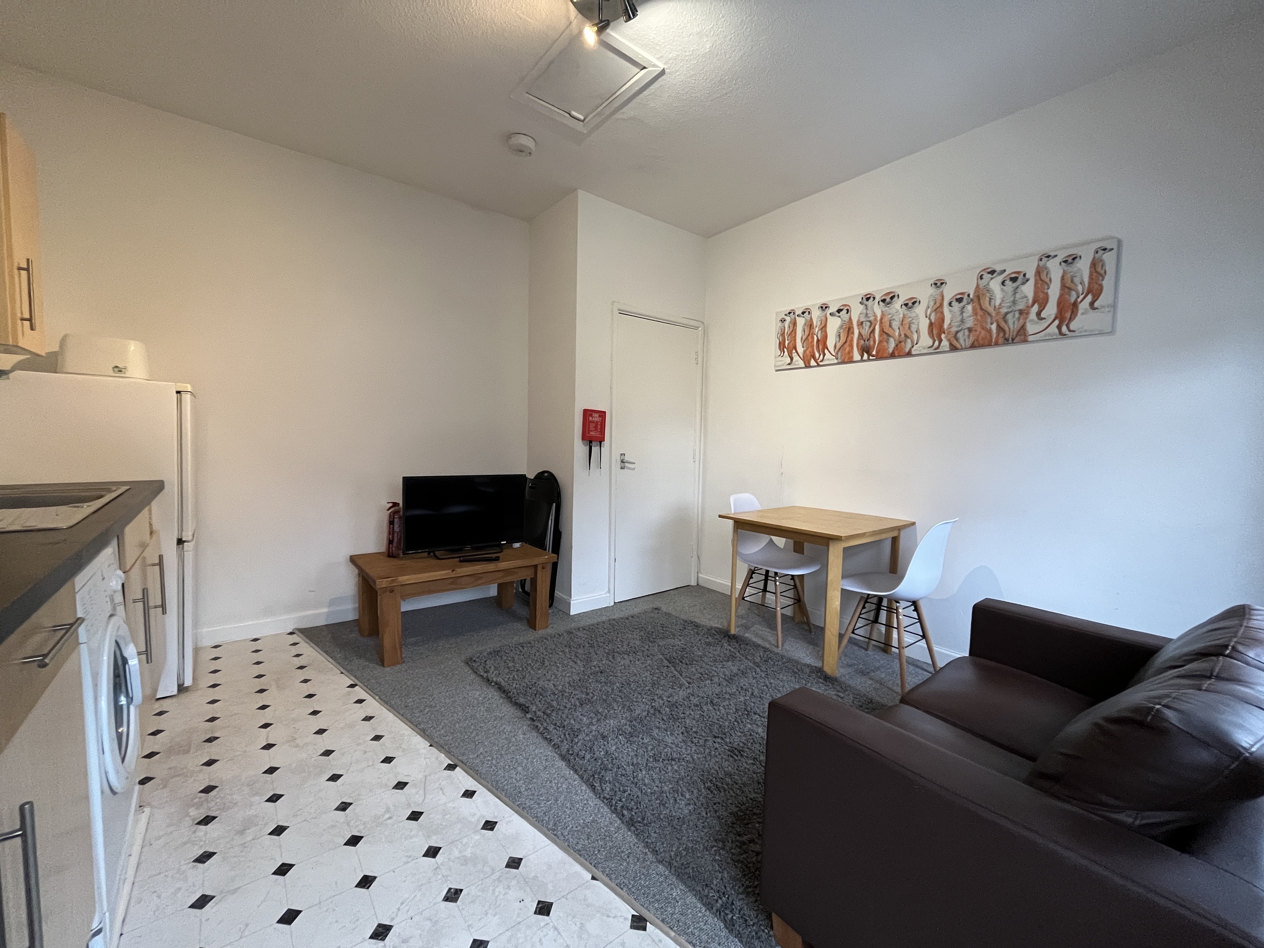 2 Bed house to Rent in Arboretum | NG7 4AH - Image 5