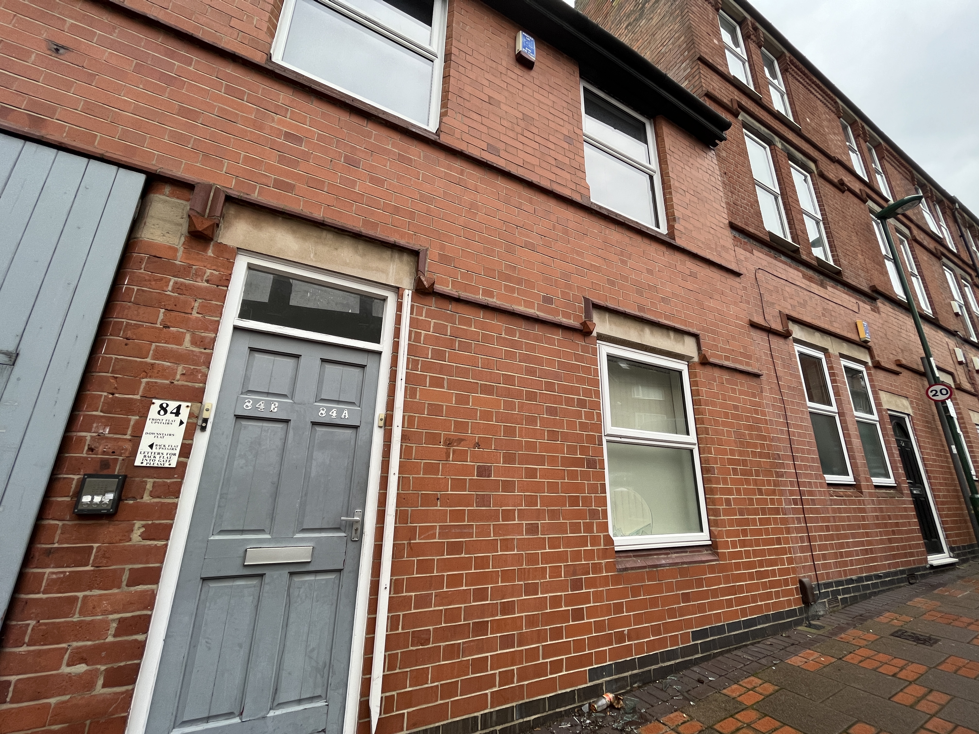 2 Bed house to Rent in Arboretum | NG7 4AH - Image 1