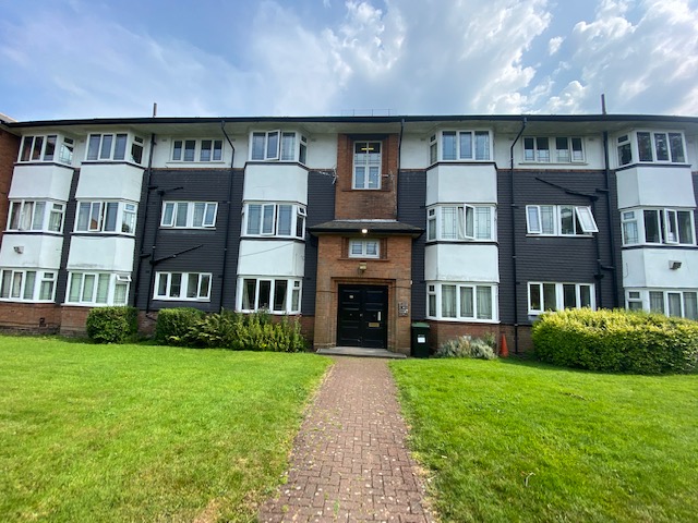 2 Bed flat to Rent in 201 Gibbins Rd | B29 6NH - Image 1