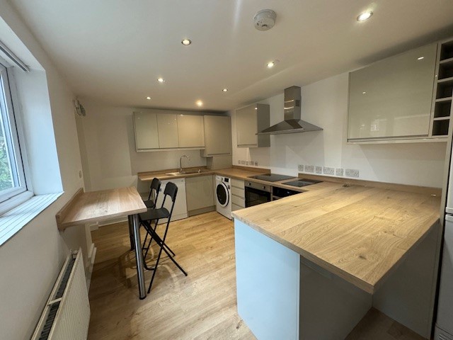 7 Bed house to Rent in Lenton | NG7 1PE - Image 2