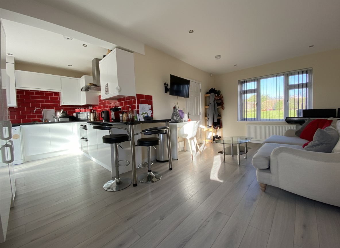 5 Bed house to Rent in Selly Oak | B29 7DQ - Image 2