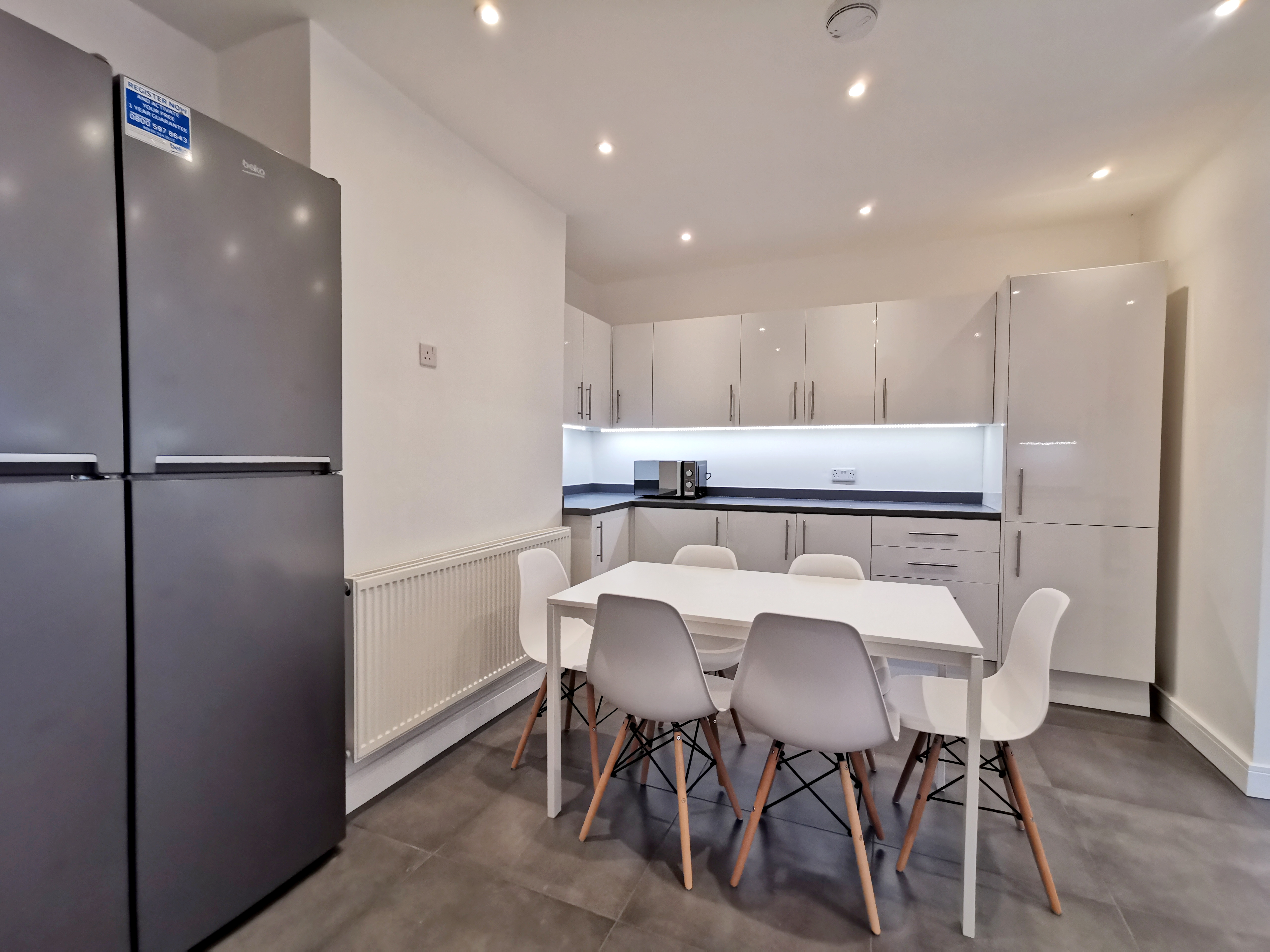 1 Bed house to Rent in Beeston | NG9 2GL - Image 2