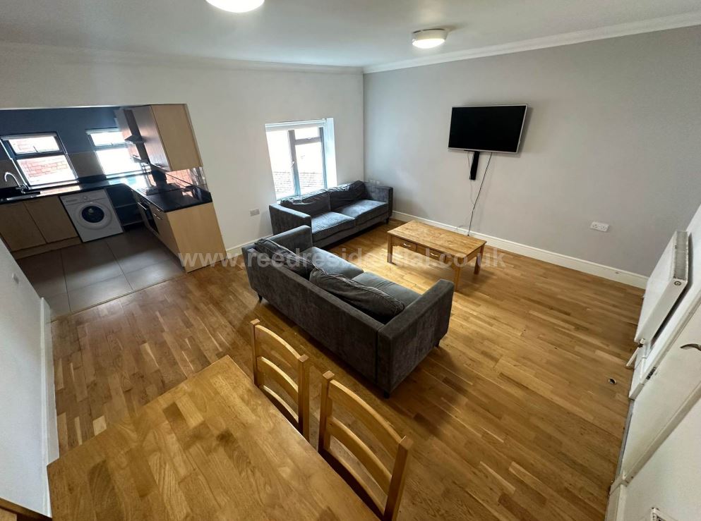 6 Bed flat to Rent in Lenton | NG7 2HE - Image 1