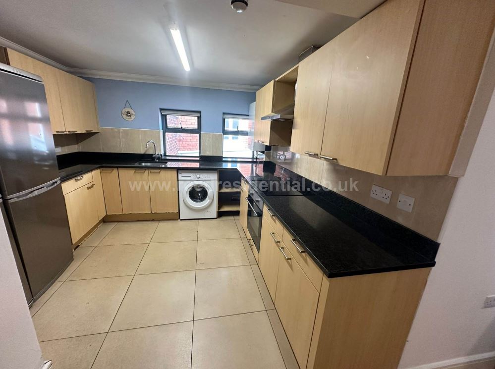 6 Bed flat to Rent in Lenton | NG7 2HE - Image 2