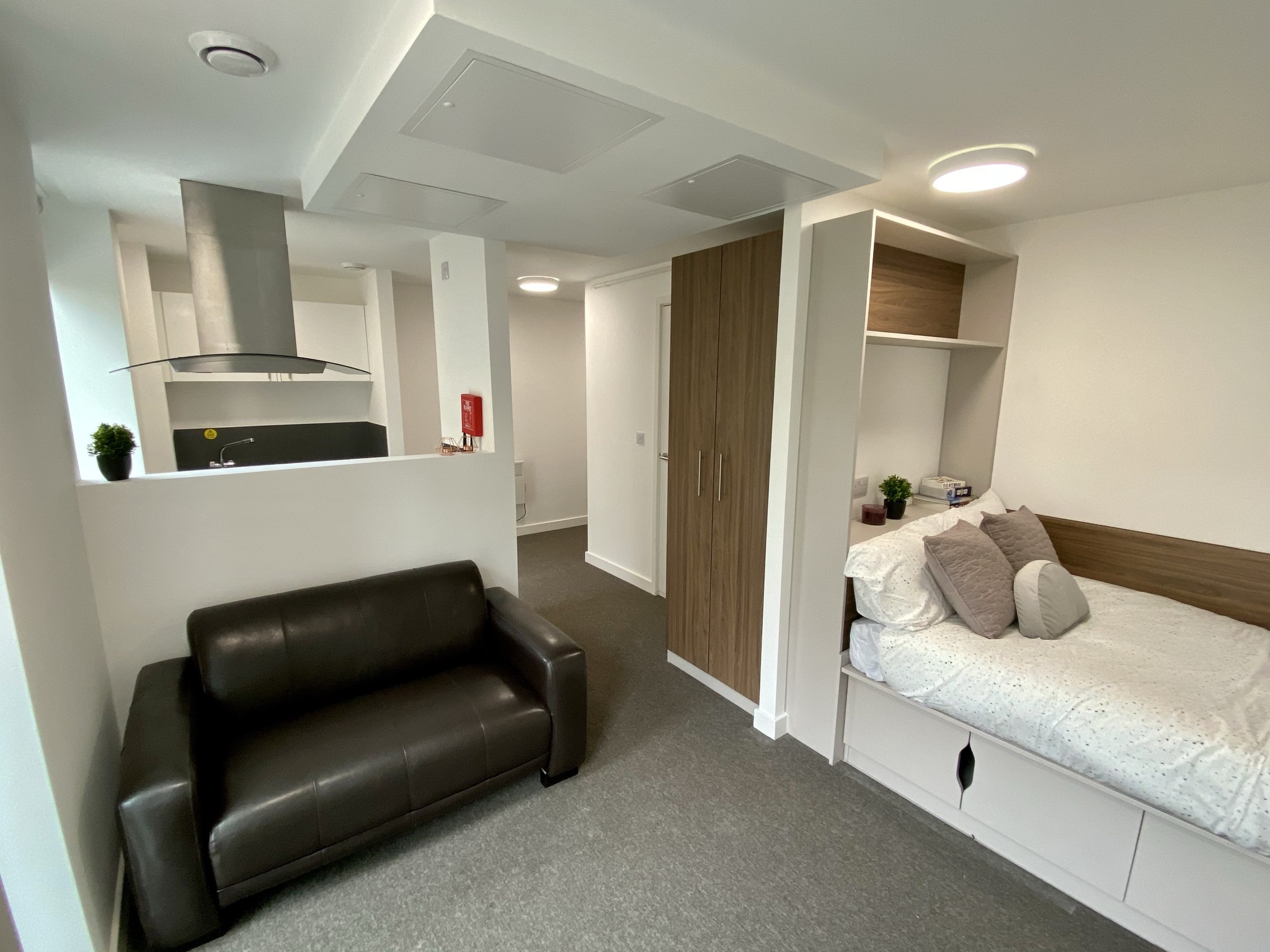 1 Bed flat to Rent in Five Ways | B15 1PL - Image 4