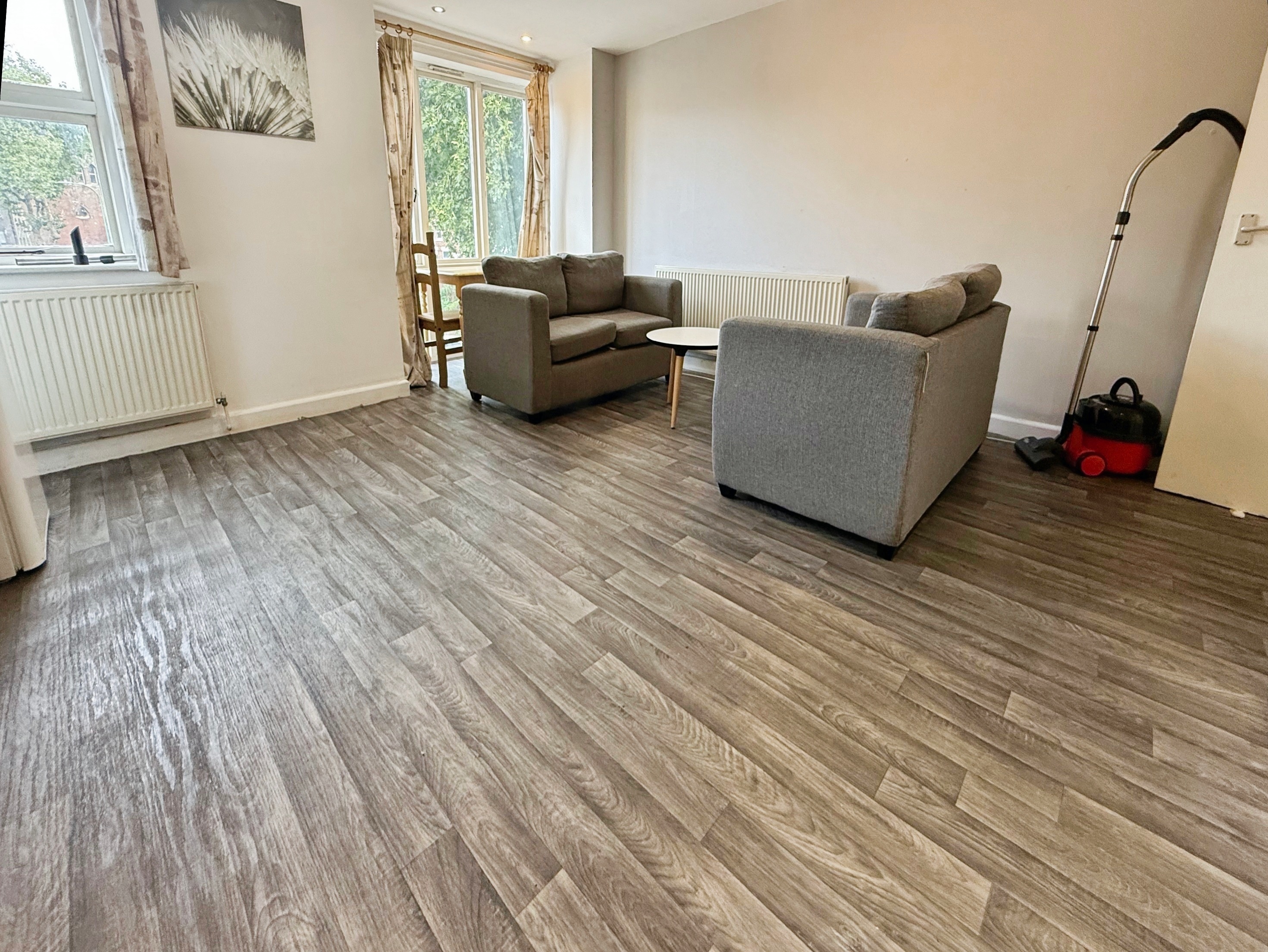 4 Bed flat to Rent in Lenton | NG7 1HP - Image 3