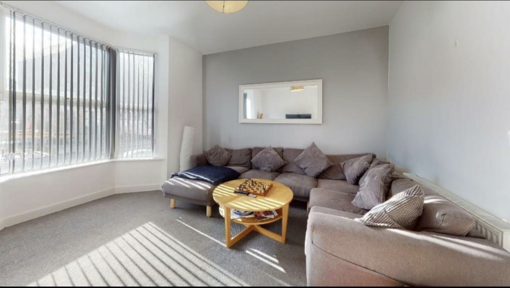 6 Bed house to Rent in Dunkirk | NG7 2JR - Image 1