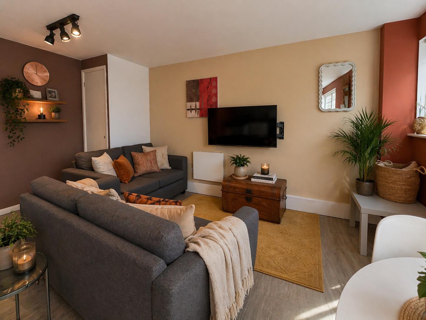 4 Bed flat to Rent in Lenton | NG7 3DD - Image 2
