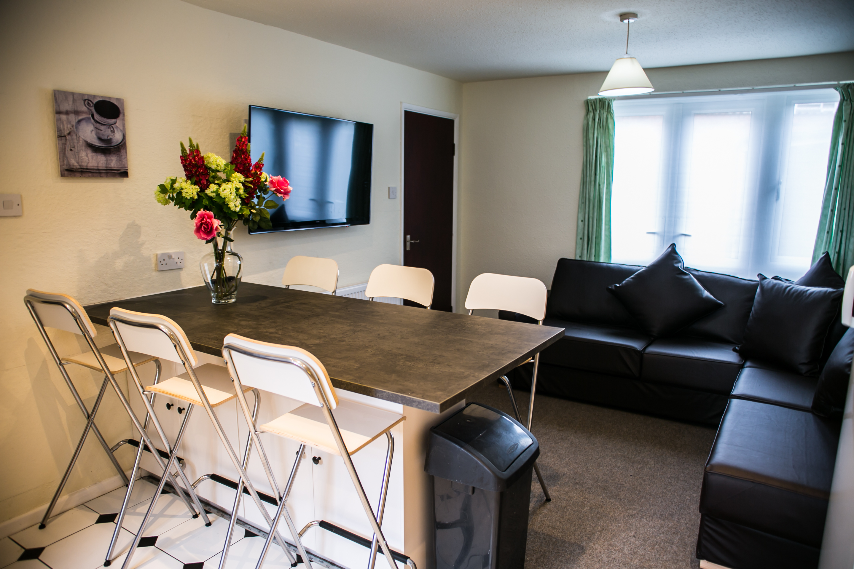 6 Bed house to Rent in Harborne | B17 0LD - Image 1