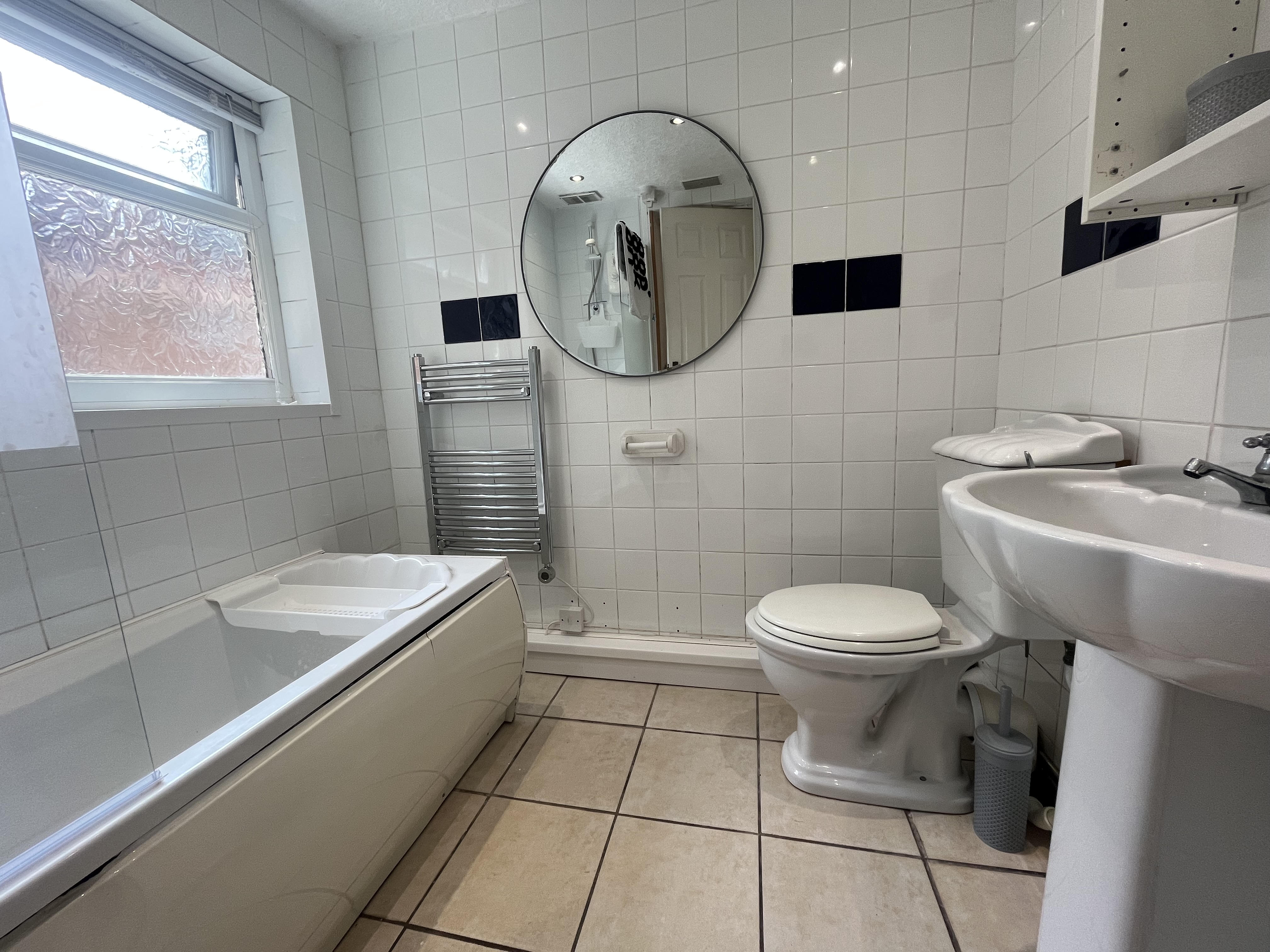 4 Bed house to Rent in Selly Oak | B29 7AR - Image 4