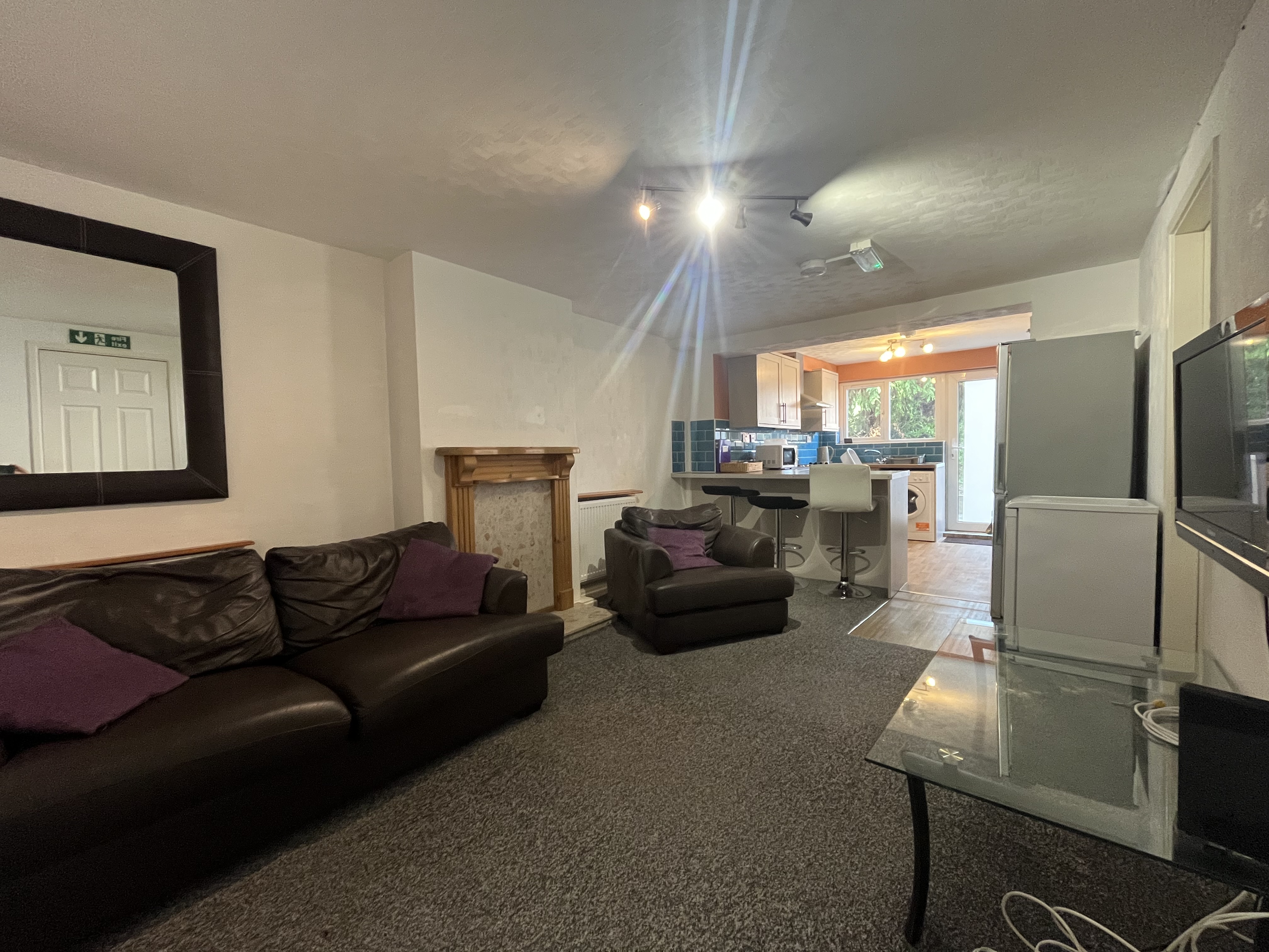3 Bed flat to Rent in Edgbaston | B16 9BJ - Image 1