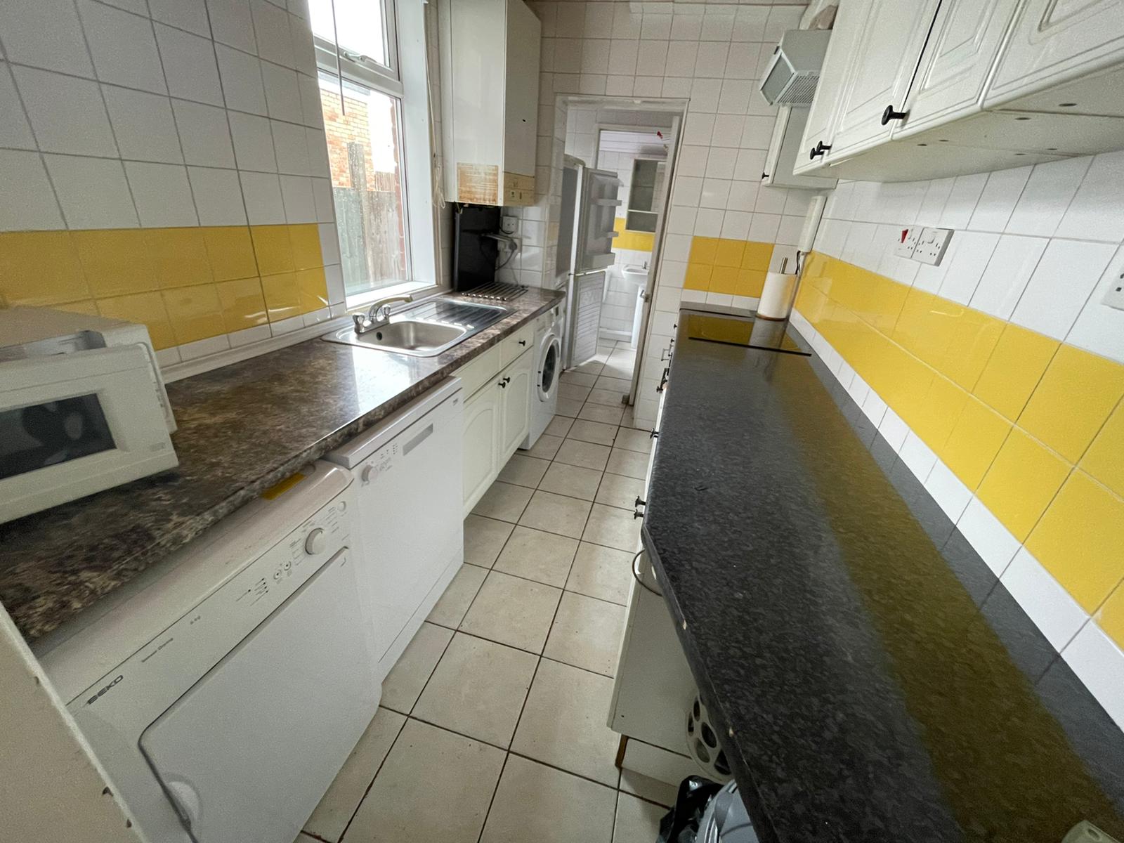 5 Bed house to Rent in Selly Oak | B29 7DG - Image 2