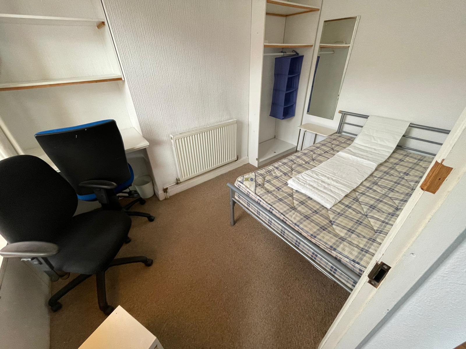 5 Bed house to Rent in Selly Oak | B29 7DG - Image 3