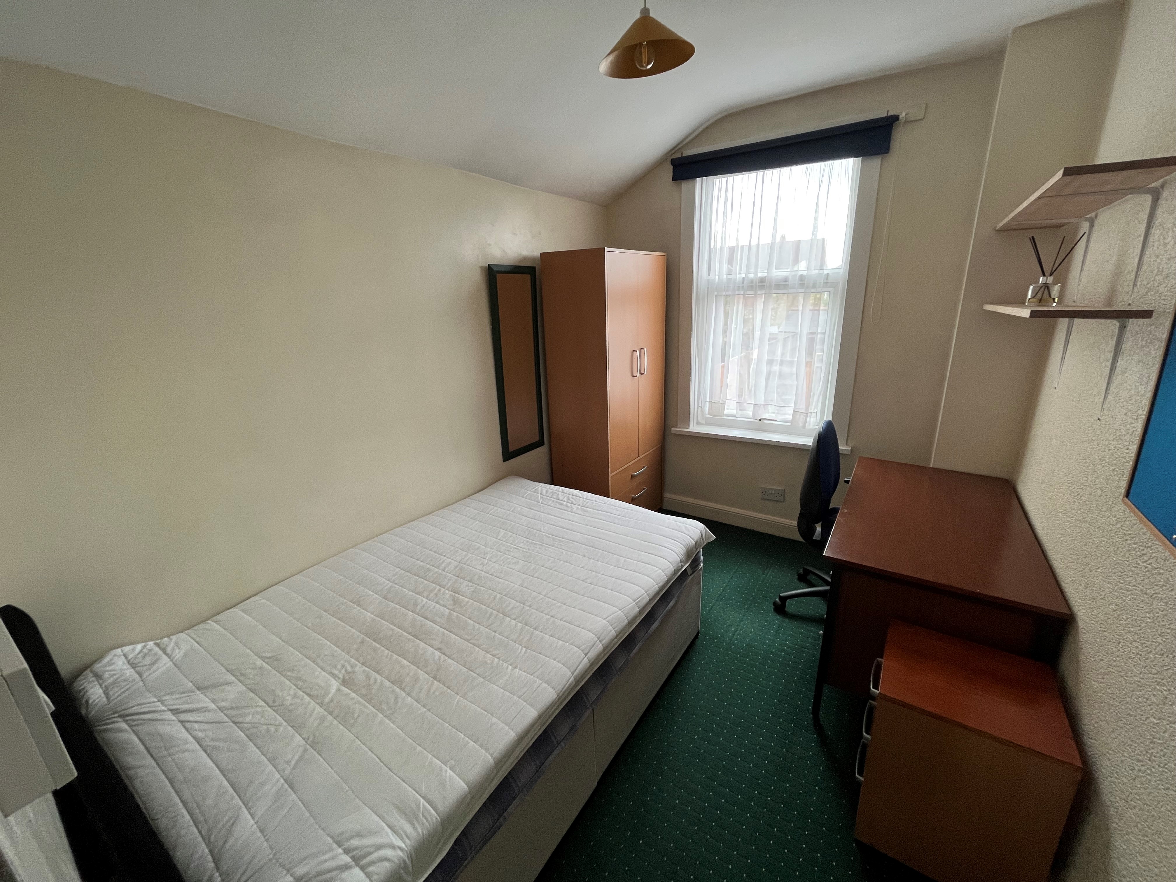 7 Bed house to Rent in Selly Park | B29 7RD - Image 6