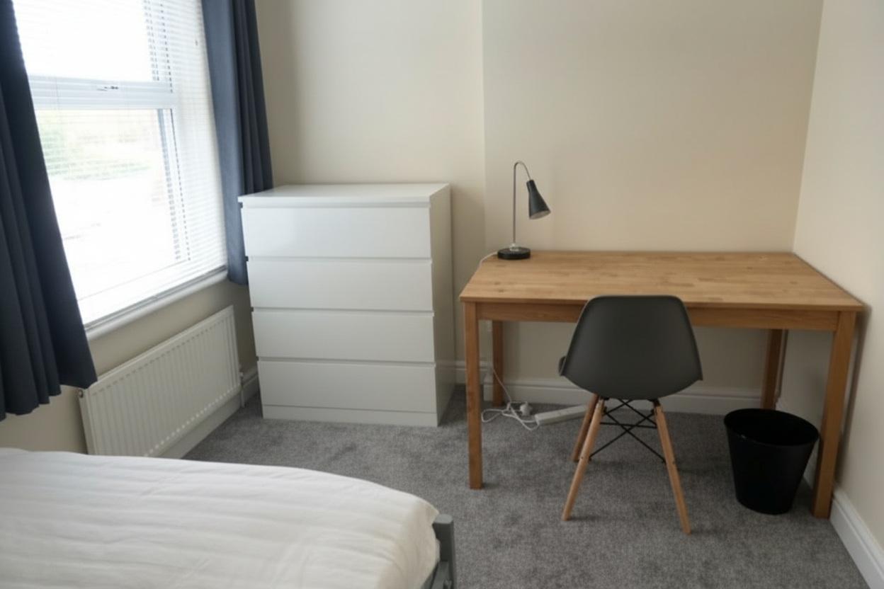 4 Bed house to Rent in Dunkirk | NG7 2JL - Image 4