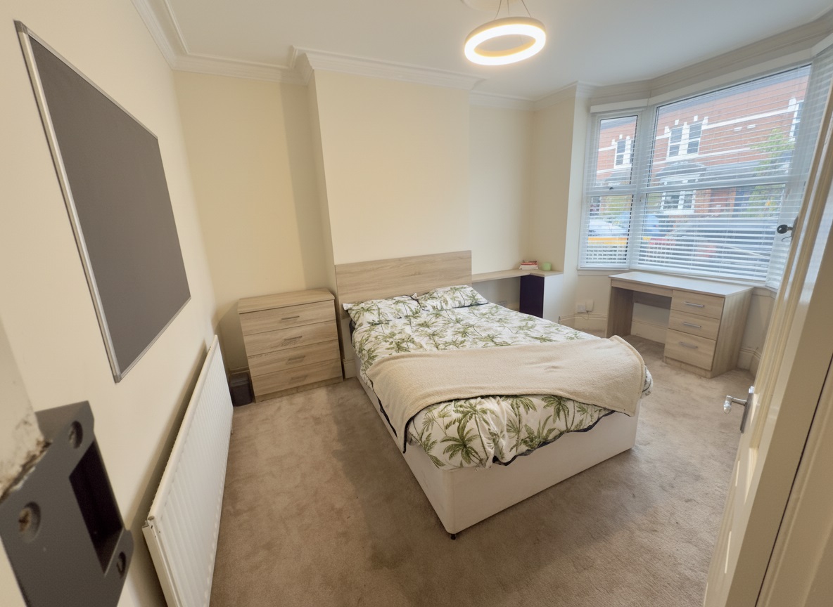 4 Bed house to Rent in Edgbaston | B16 0EP - Image 4