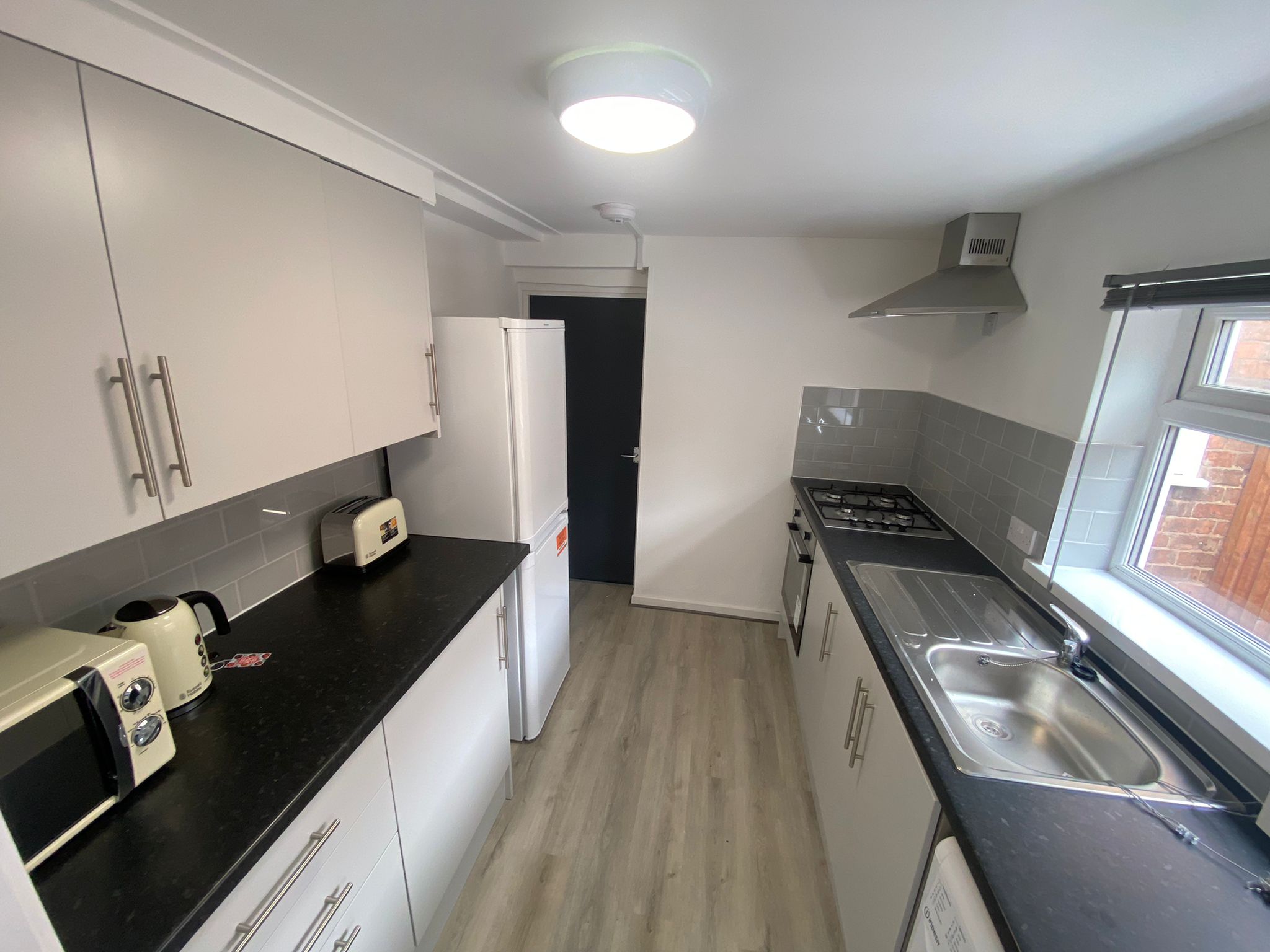 4 Bed house to Rent in Edgbaston | B16 9DU - Image 2