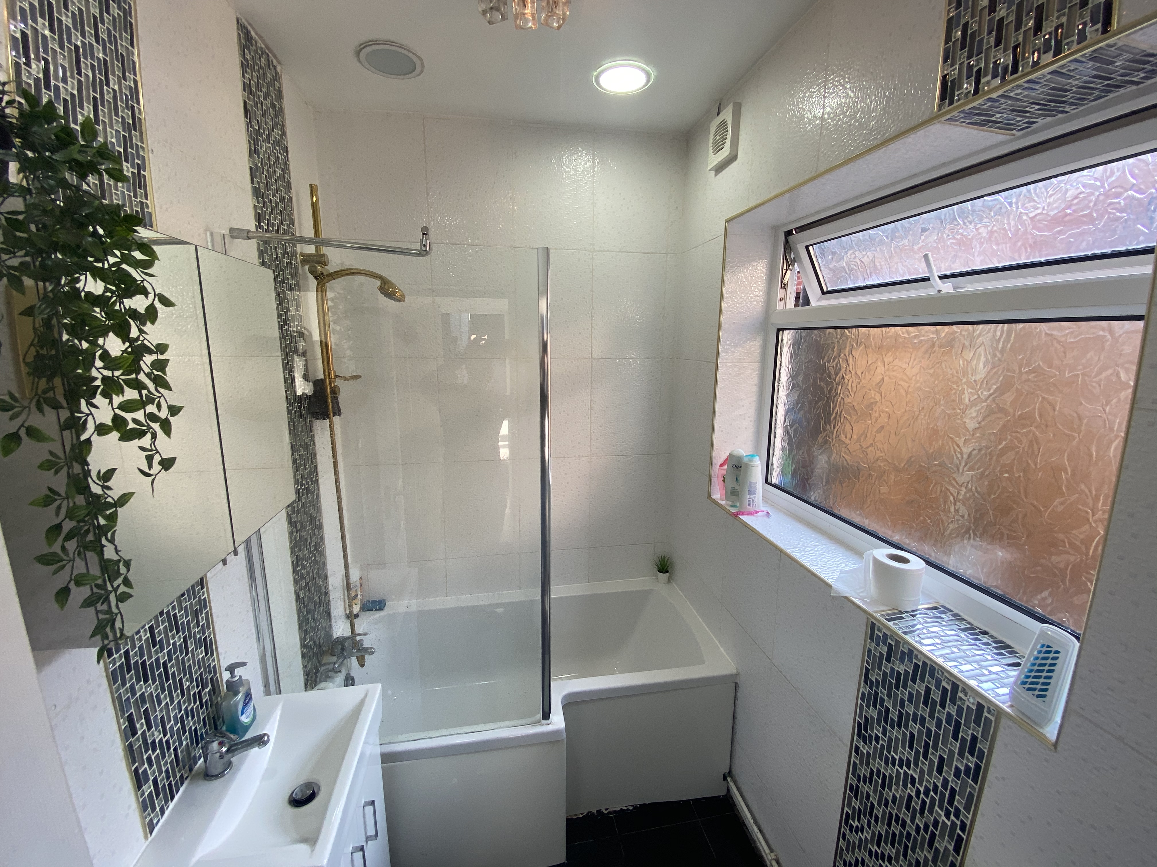 4 Bed house to Rent in Edgbaston | B16 9DY - Image 5