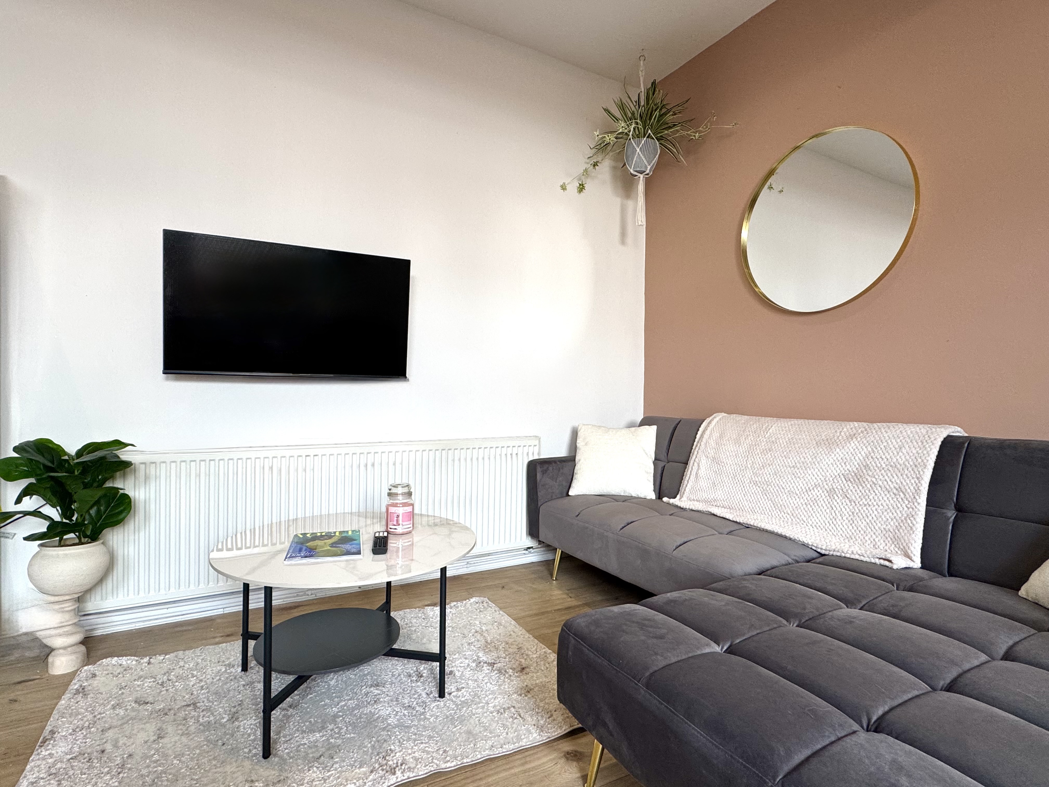 4 Bed flat to Rent in Arboretum | NG7 4AH - Image 1