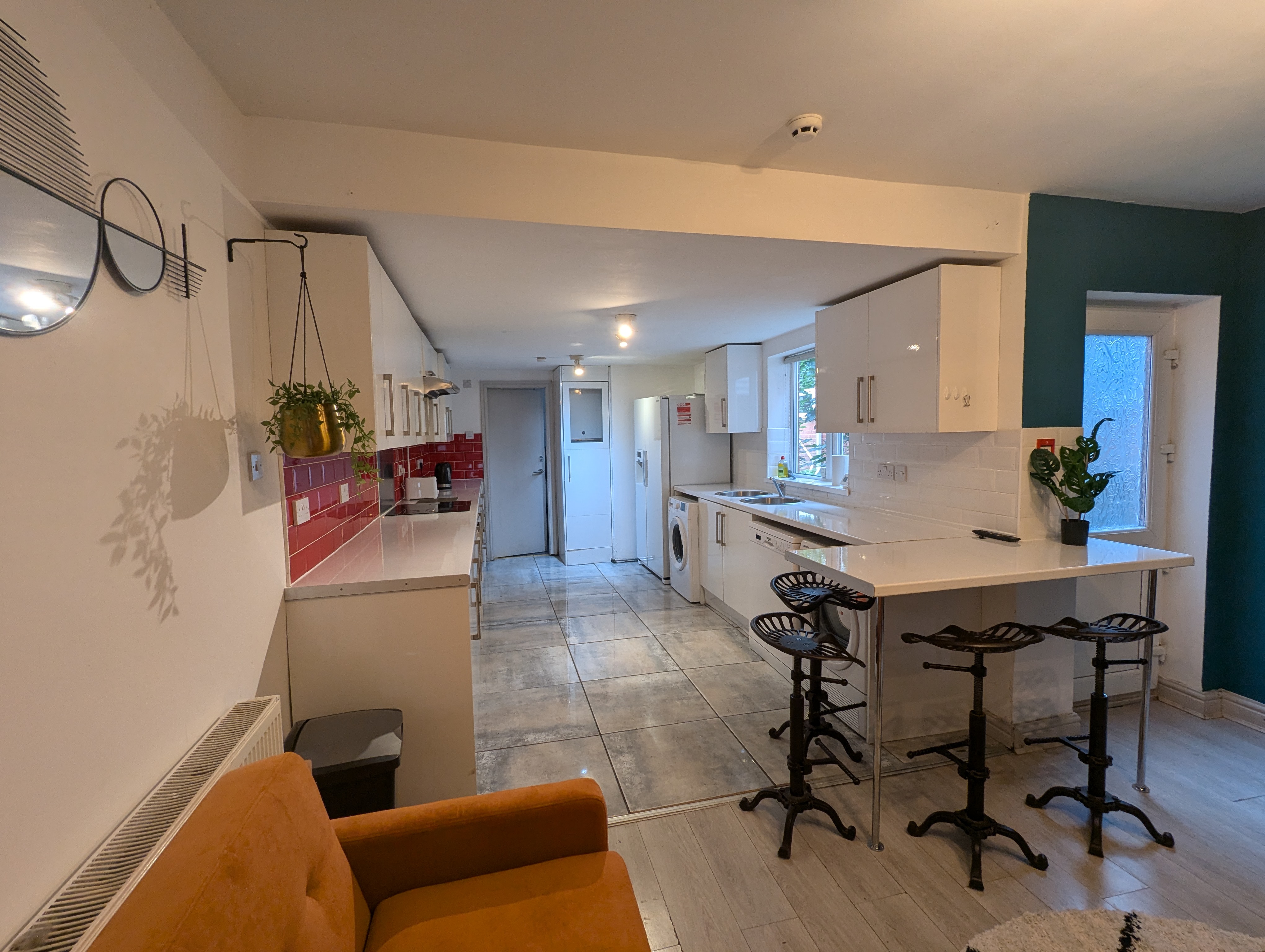 6 Bed house to Rent in Selly Oak | B29 7BA - Image 3