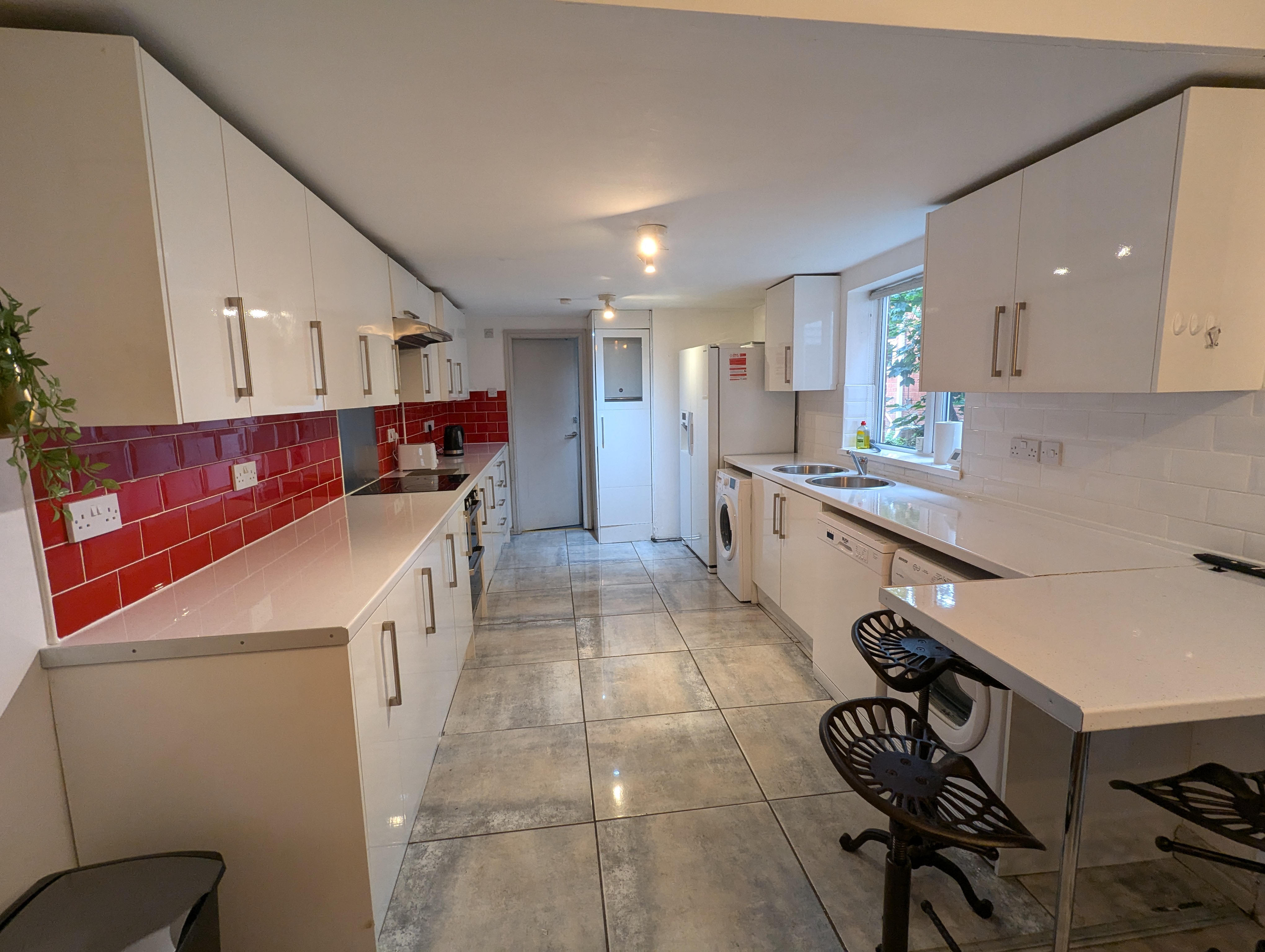 6 Bed house to Rent in Selly Oak | B29 7BA - Image 4