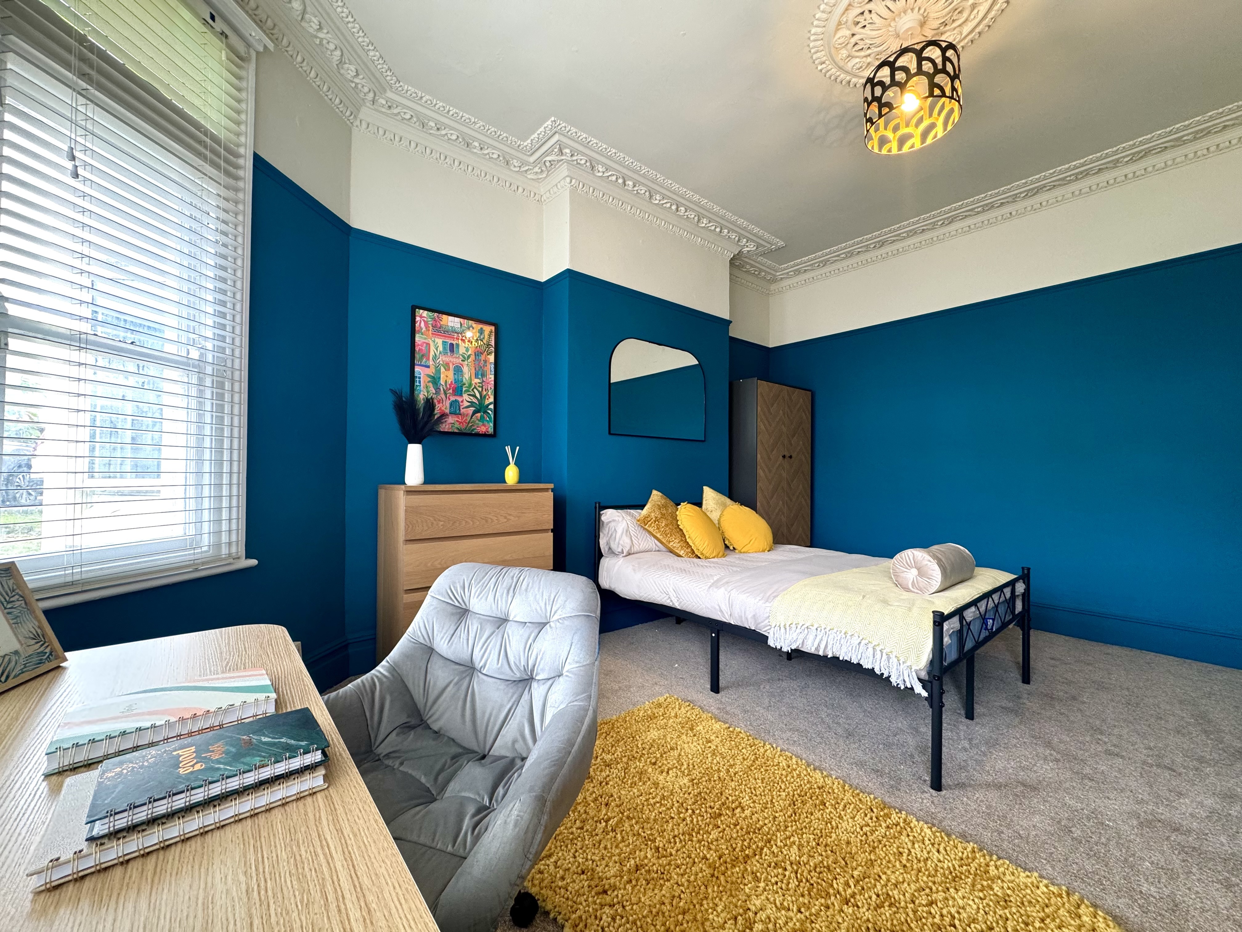 7 Bed house to Rent in Fishponds | BS16 3XB - Image 3