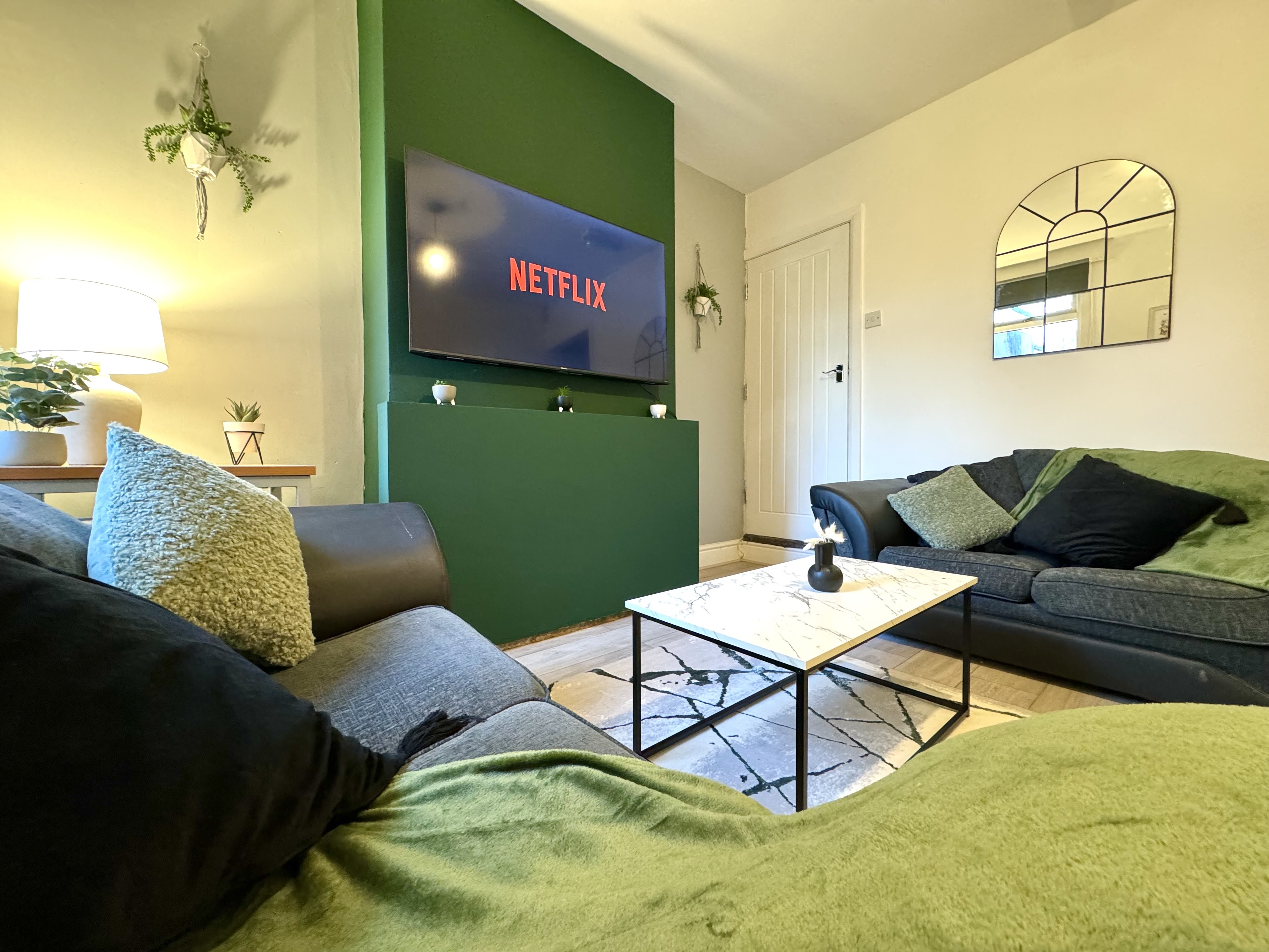 4 Bed house to Rent in Selly Oak | B29 6EL - Image 1