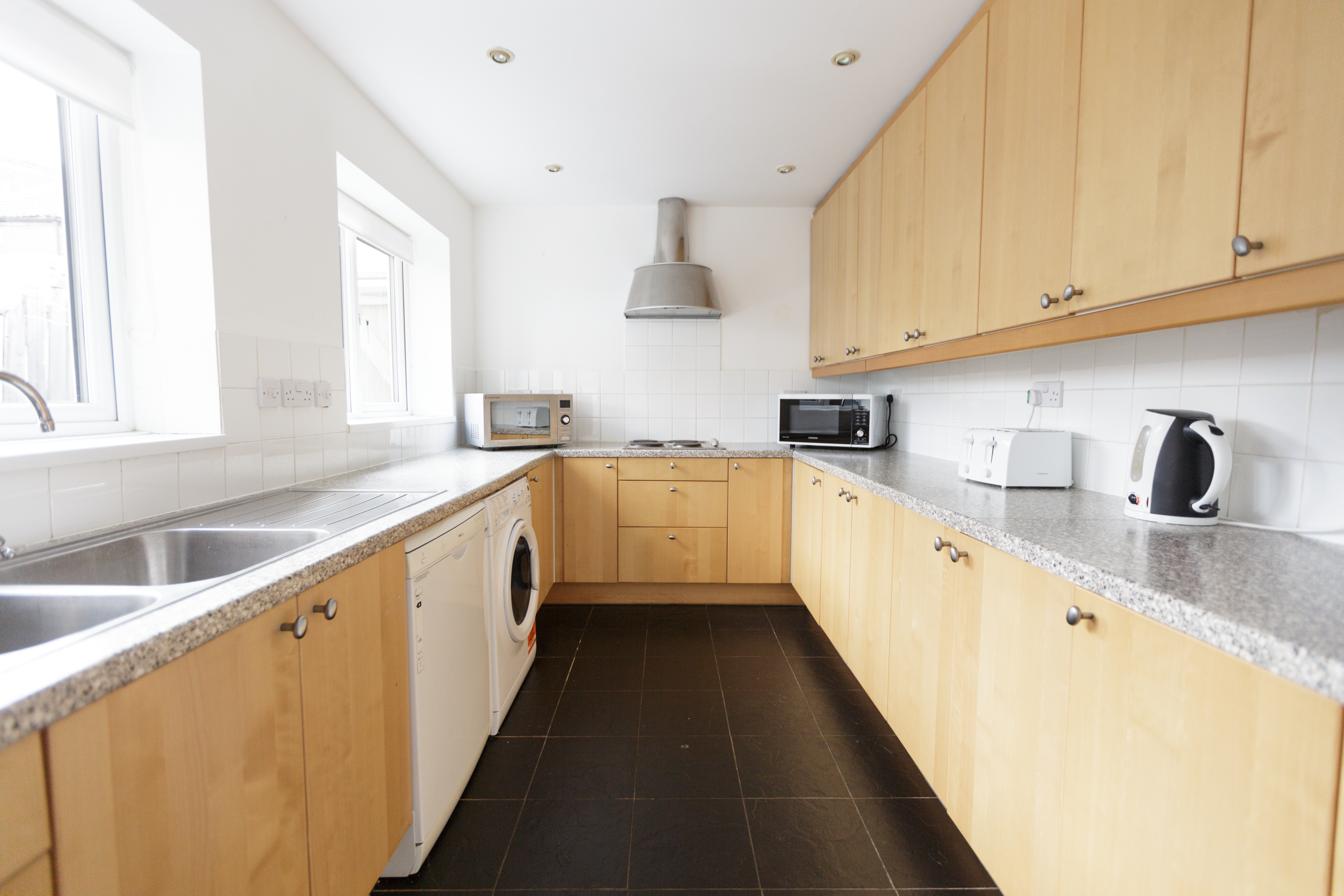 4 Bed house to Rent in Edgbaston | B16 9DU - Image 4