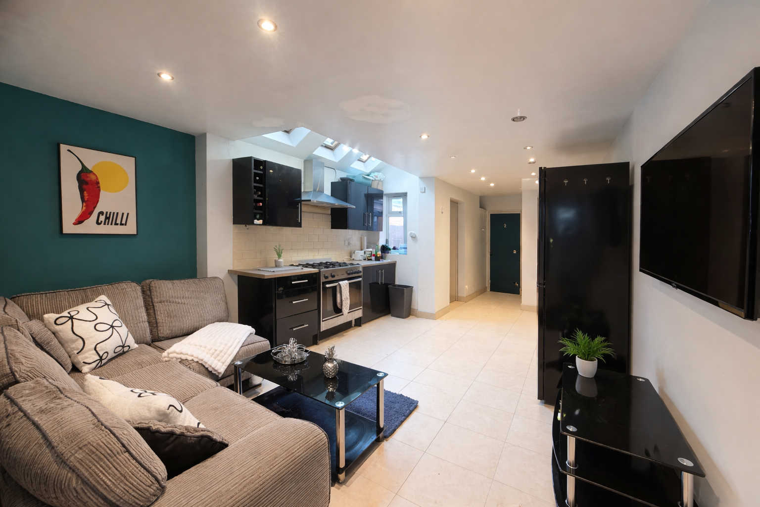 5 Bed house to Rent in Selly Oak | B29 7RA - Image 3