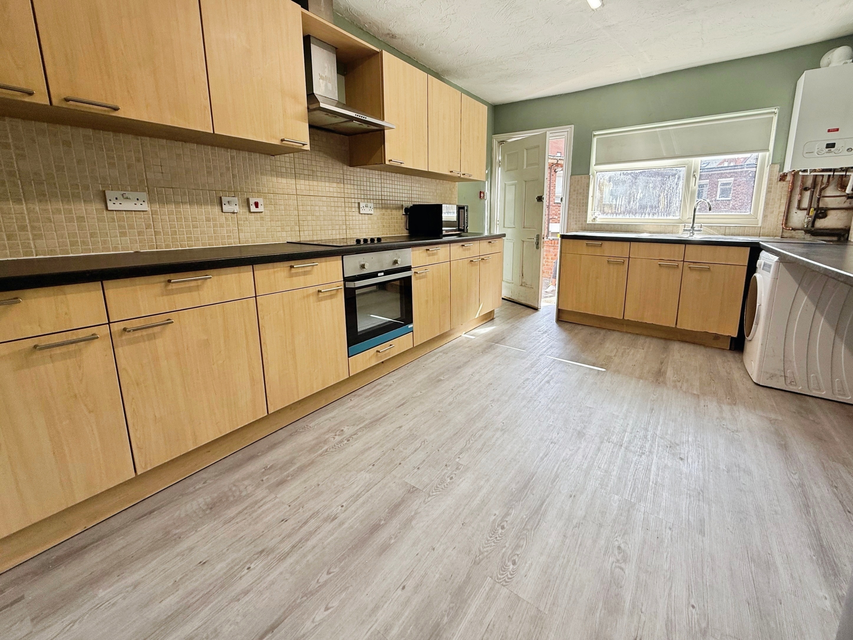 6 Bed house to Rent in Lenton | NG7 1QN - Image 4