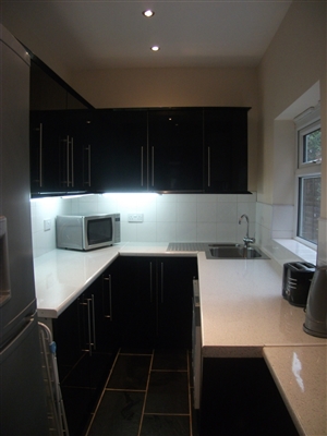 5 Bed house to Rent in Selly Oak | B29 7RL - Image 2