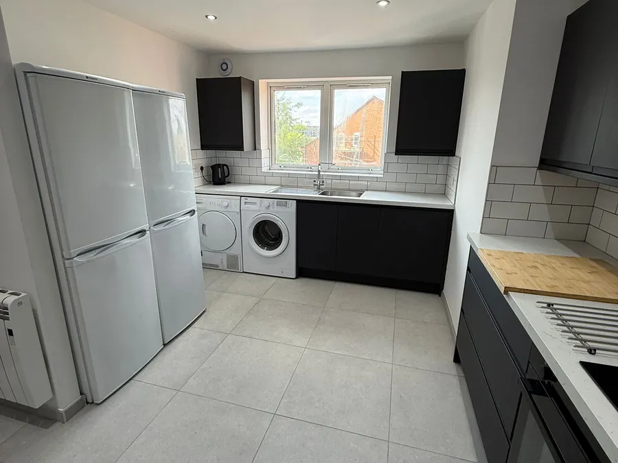 1 Bed flat to Rent in Dunkirk | NG7 2RP - Image 4