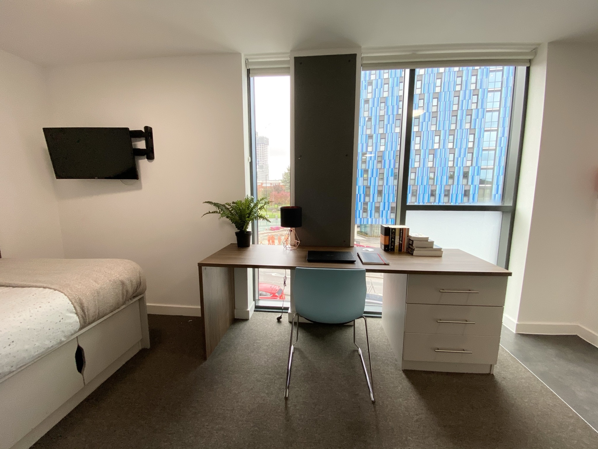1 Bed flat to Rent in Five Ways | B15 1PL - Image 2