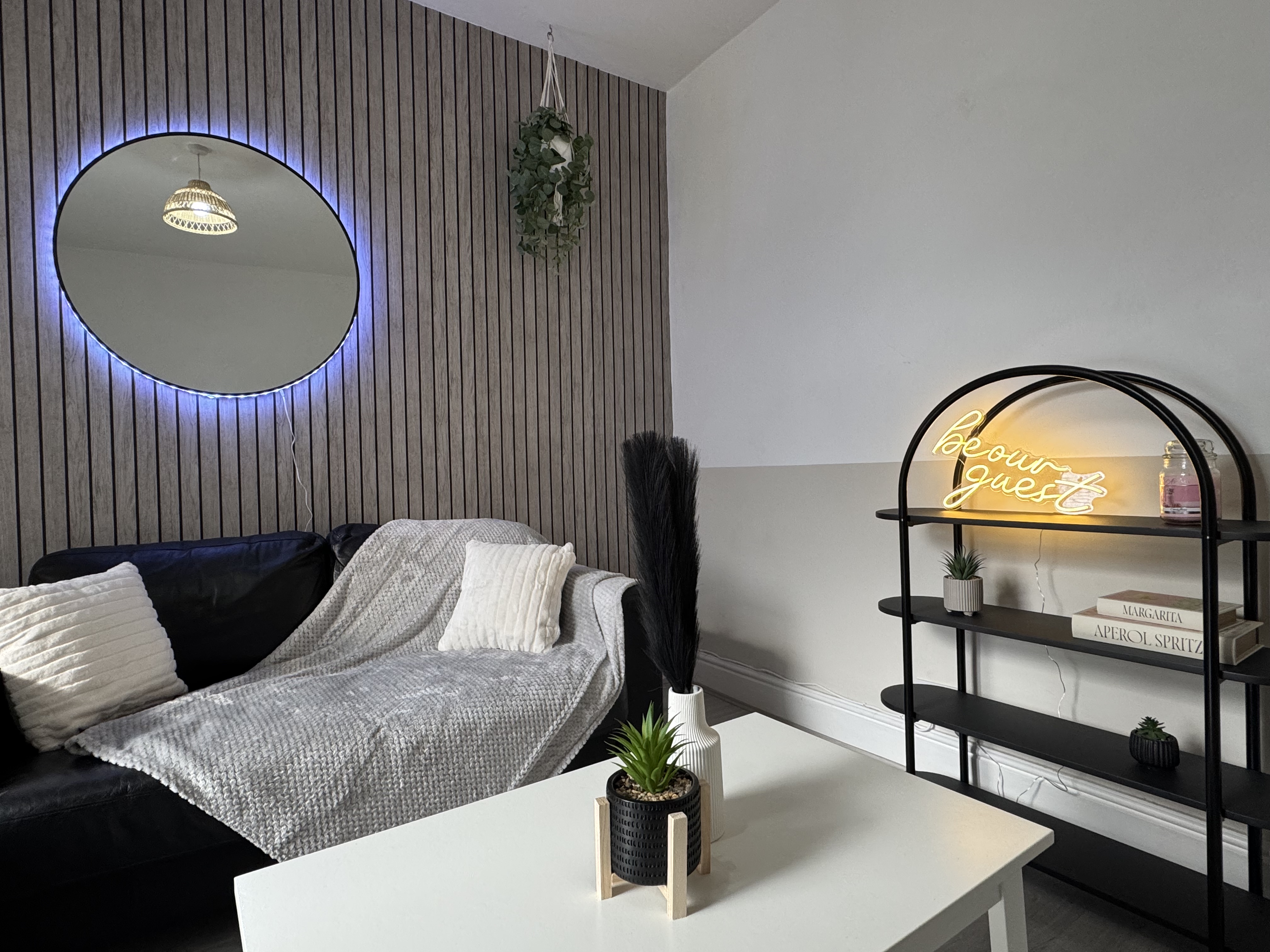 4 Bed house to Rent in California | DE1 1LX - Image 2