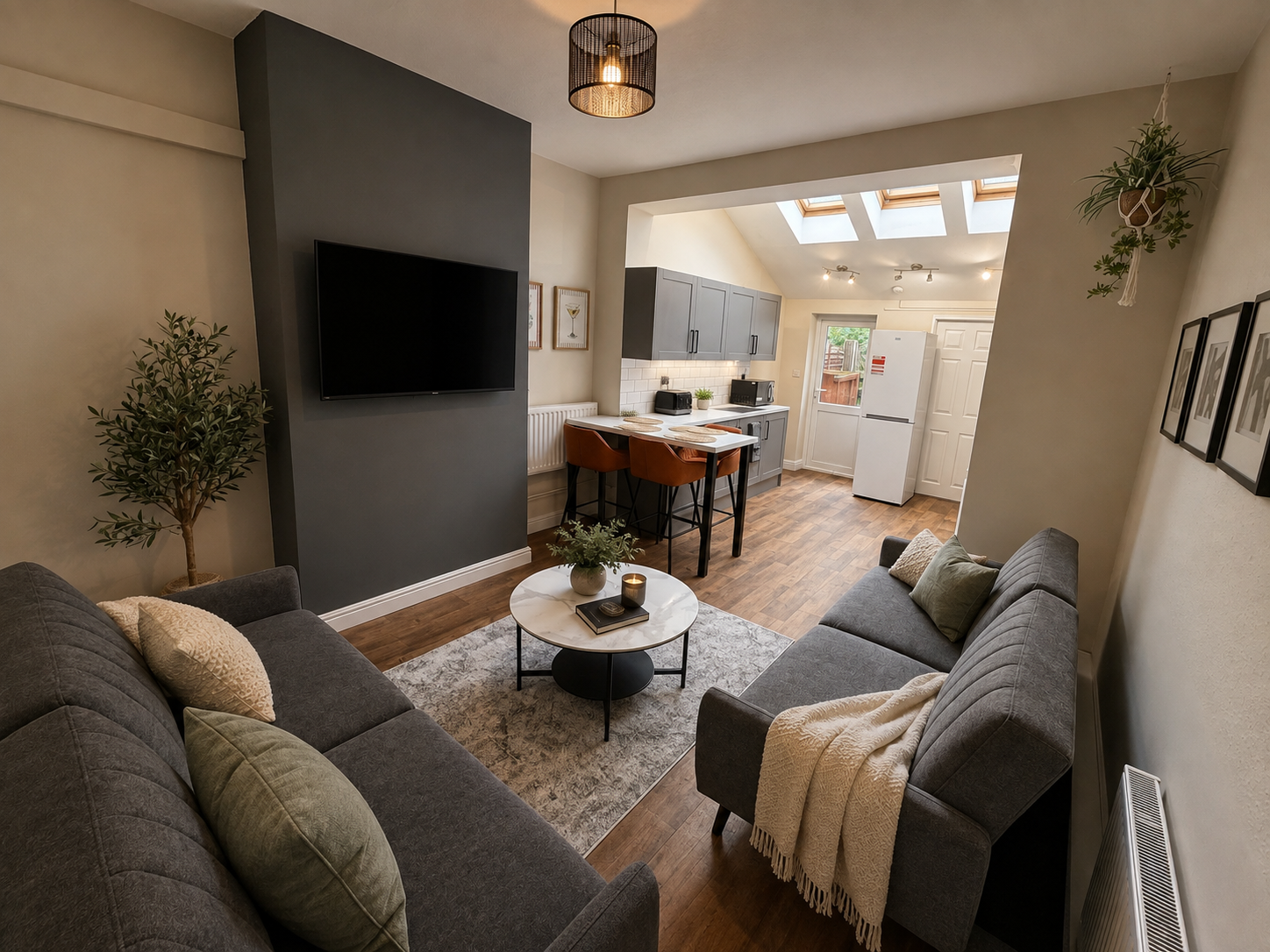 5 Bed house to Rent in Selly Oak | B29 6JY - Image 1