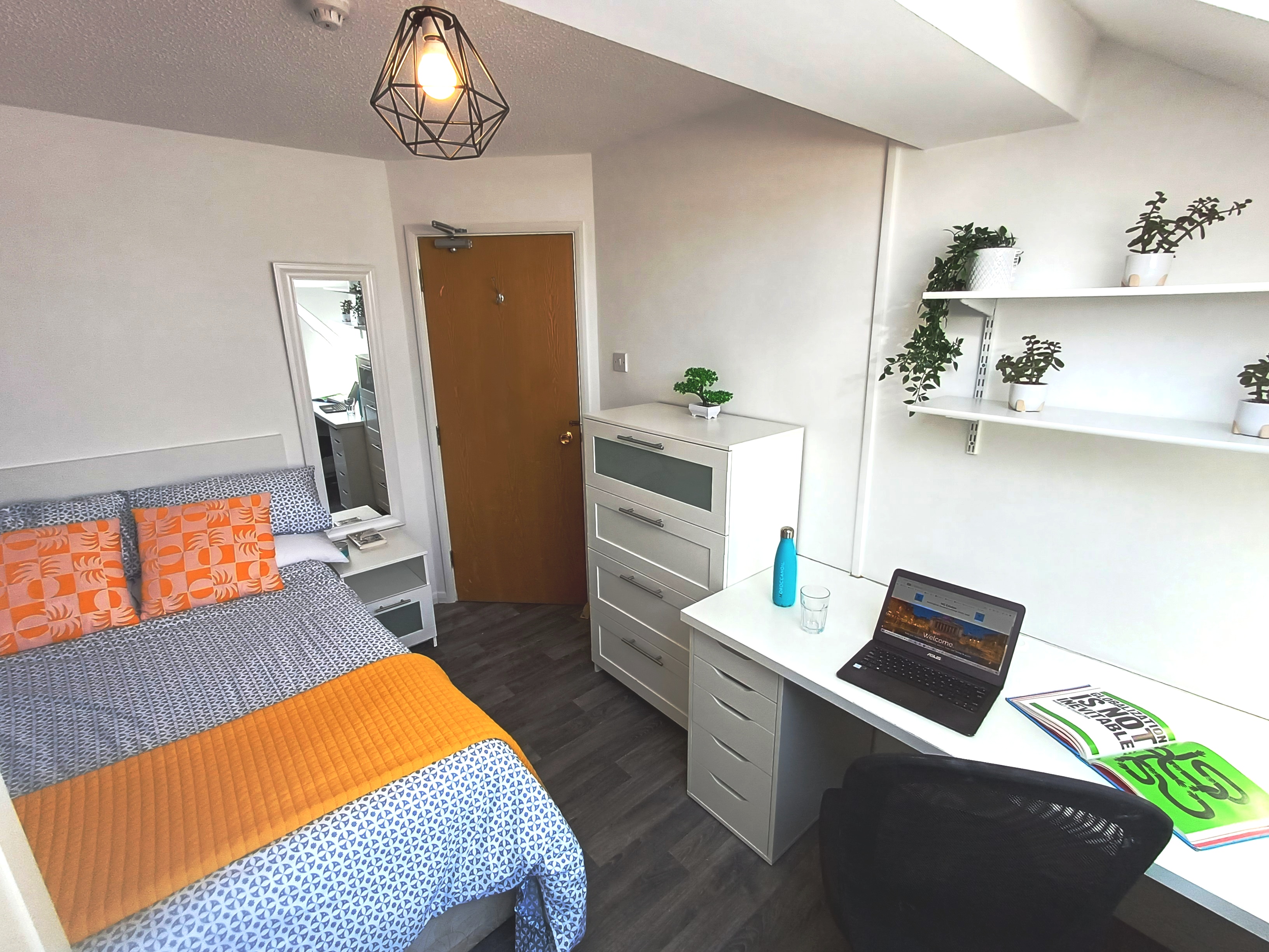 7 Bed house to Rent in Dunkirk | NG7 2JX - Image 4