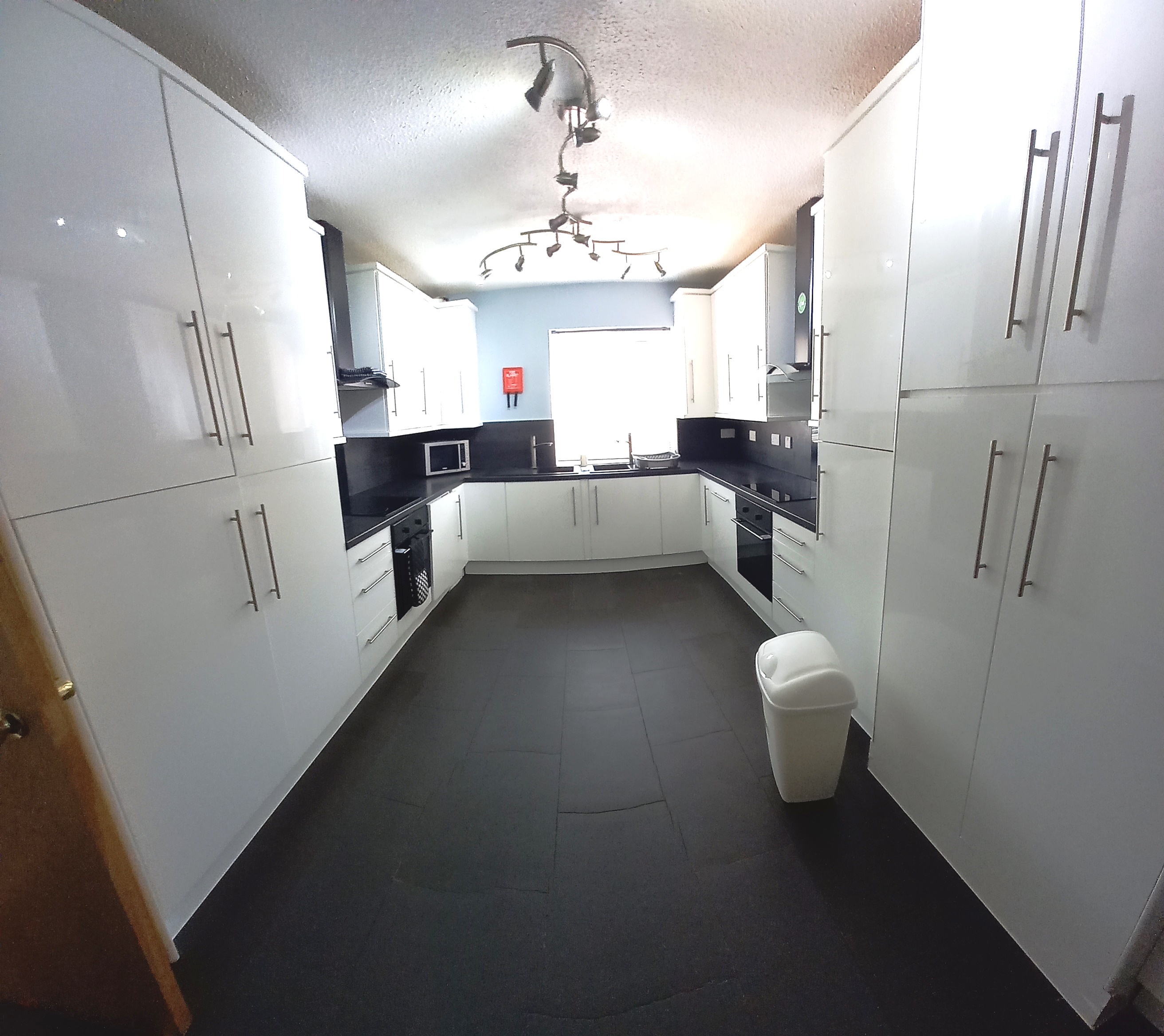 7 Bed house to Rent in Dunkirk | NG7 2JX - Image 3