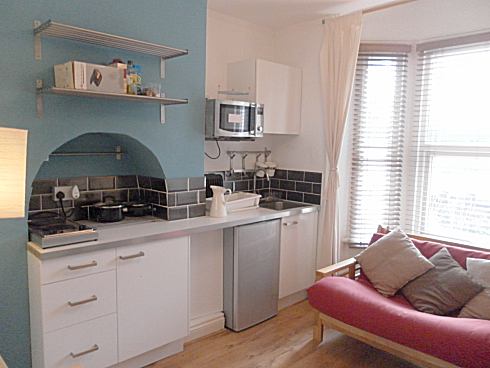 1 Bed flat to Rent in Selly Park | B29 7NX - Image 1