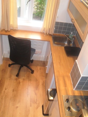 1 Bed flat to Rent in Selly Park | B29 7NX - Image 2