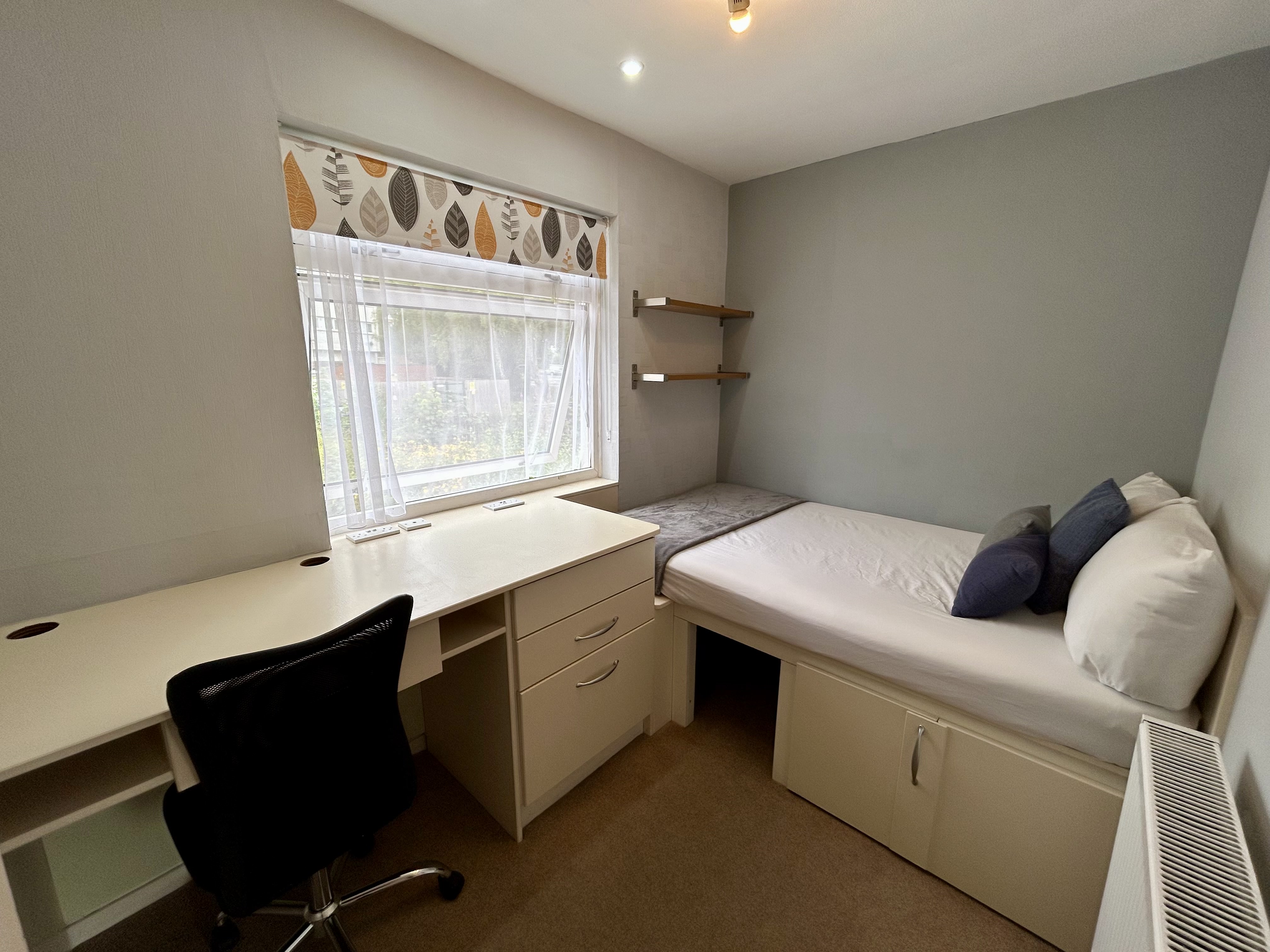 5 Bed house to Rent in Harborne | B17 0LU - Image 4
