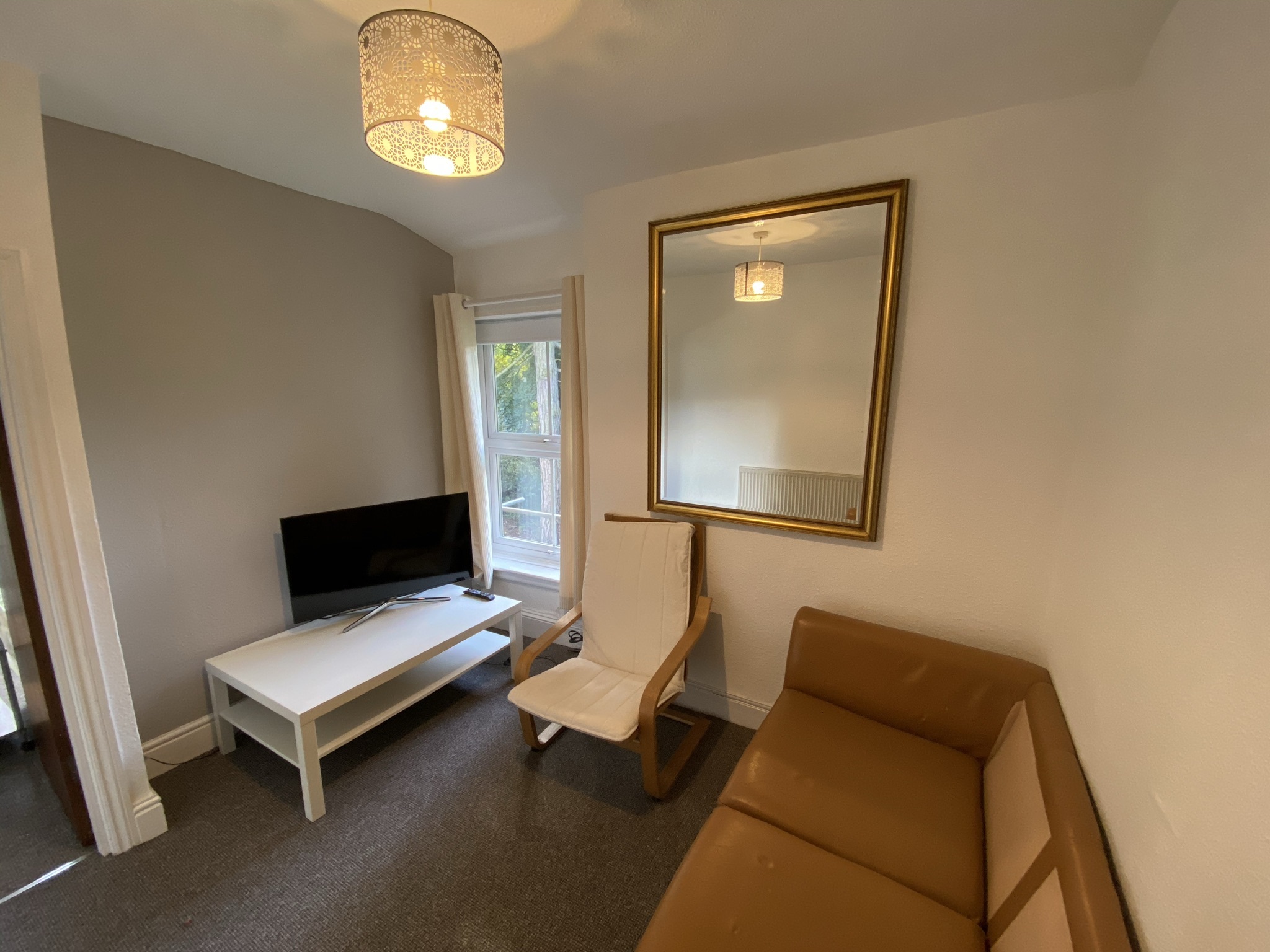 3 Bed flat to Rent in Edgbaston | B16 9EH - Image 1