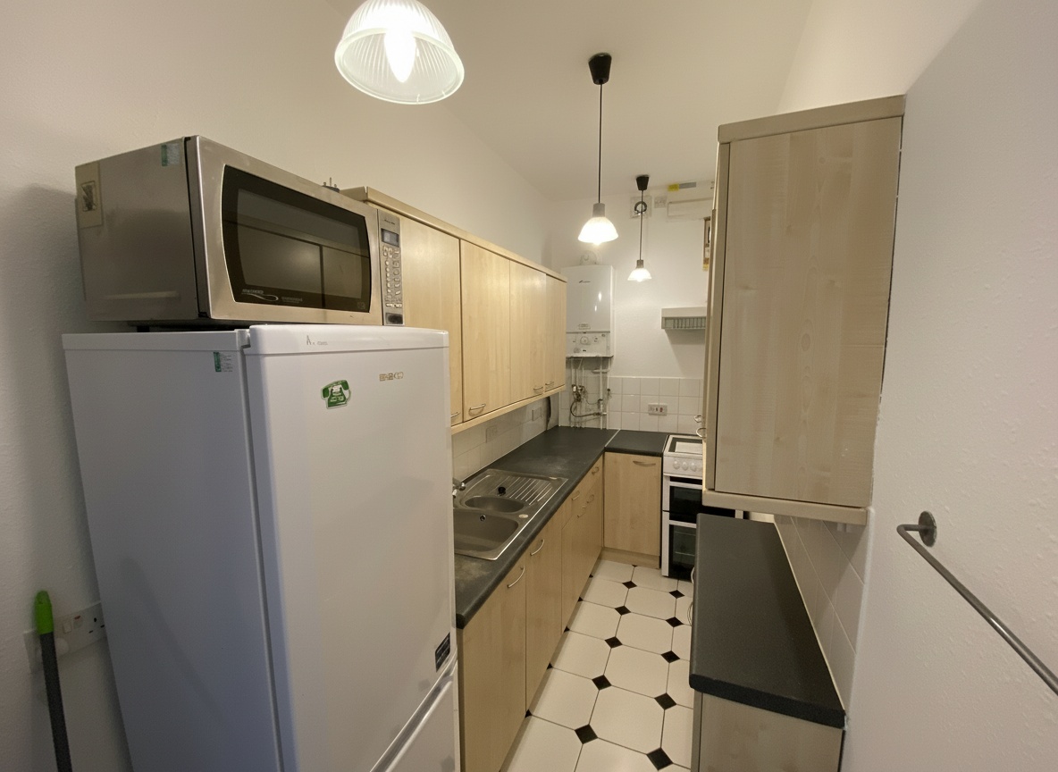 3 Bed flat to Rent in Edgbaston | B16 9EH - Image 3